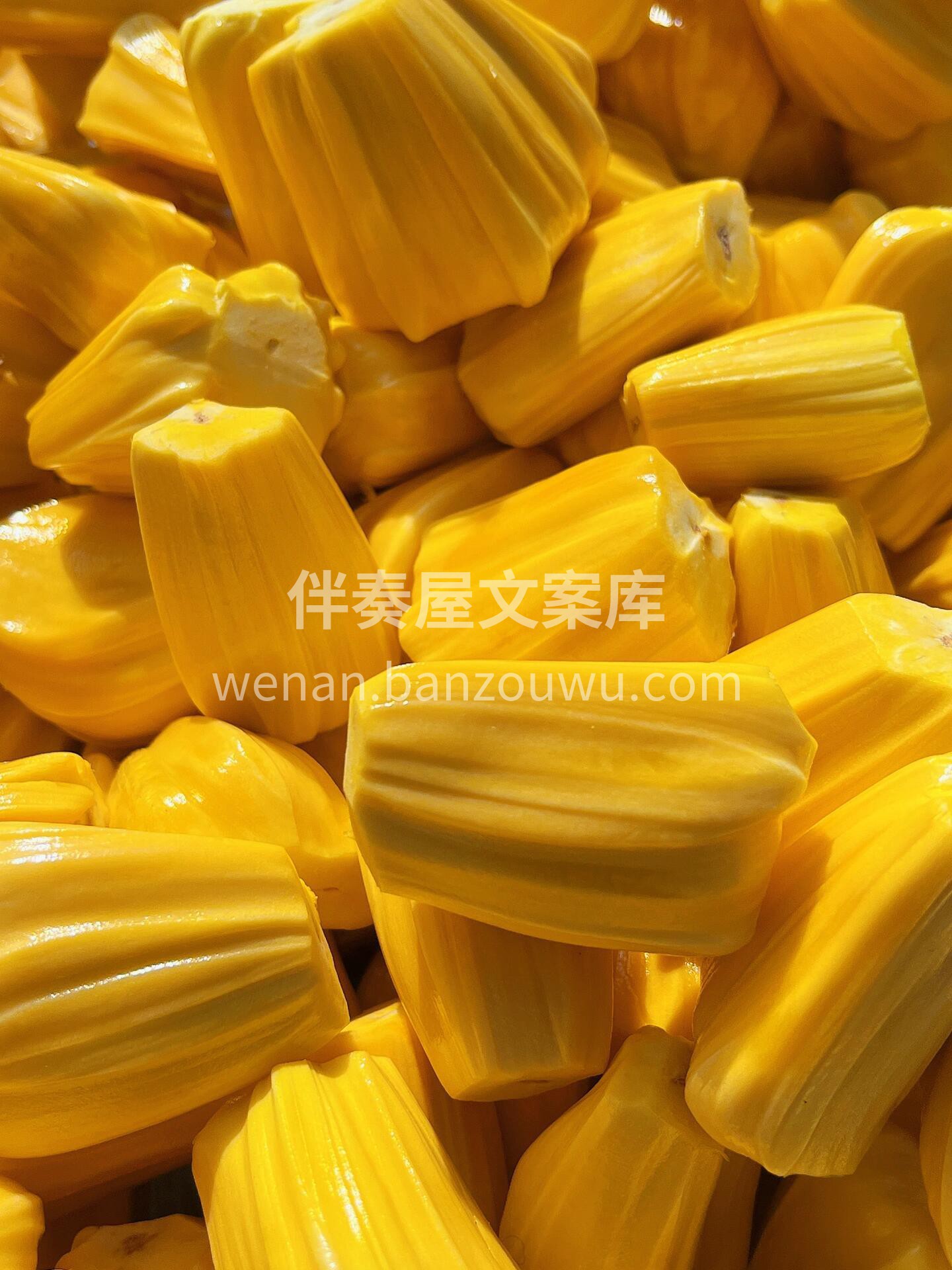 🔆 新鲜菠萝蜜到店开剥👏 😍金灿灿的果肉 配图2