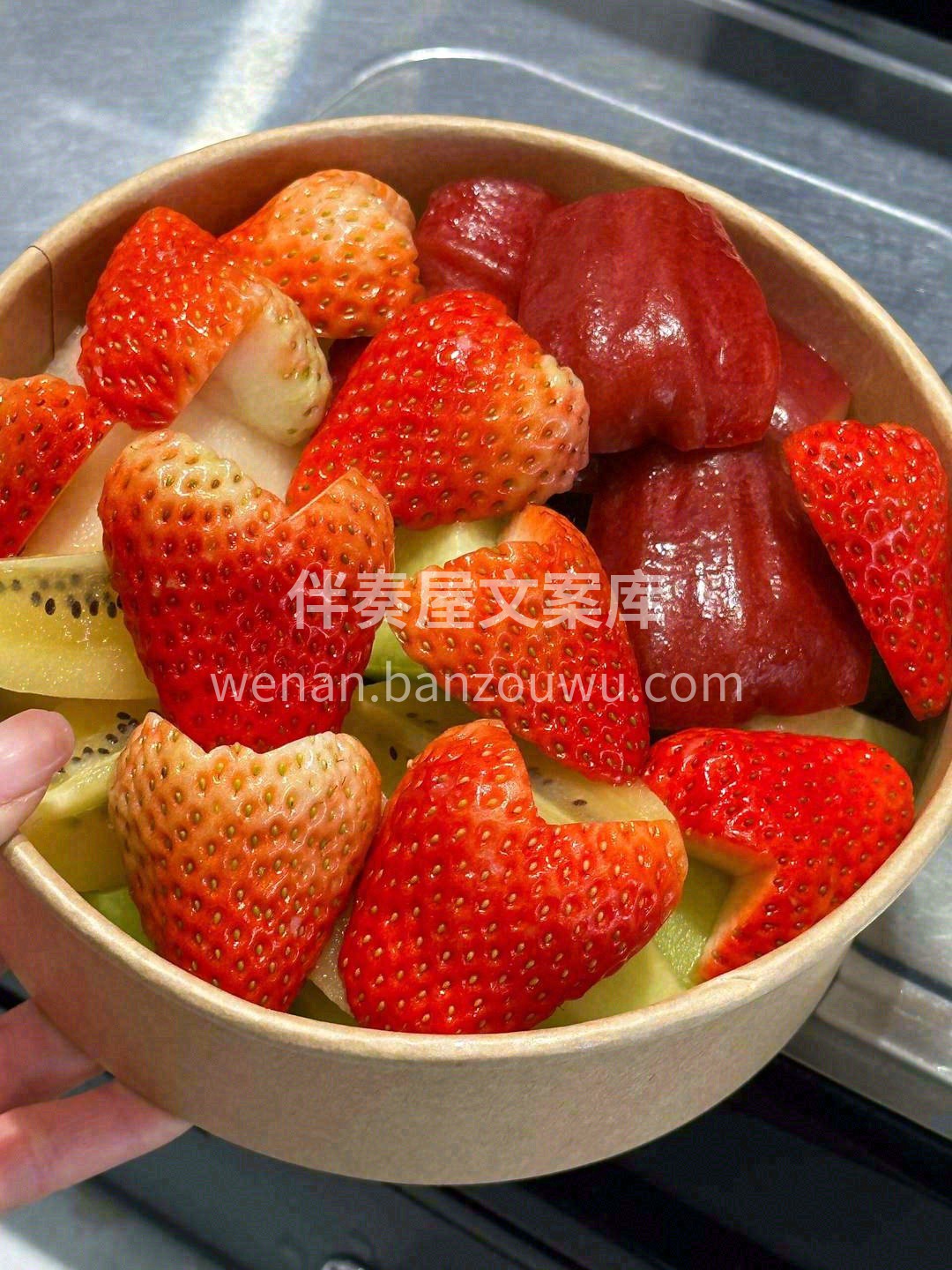 🕰时光温柔，还需你懂😘 生活可爱🌷，也需 配图1