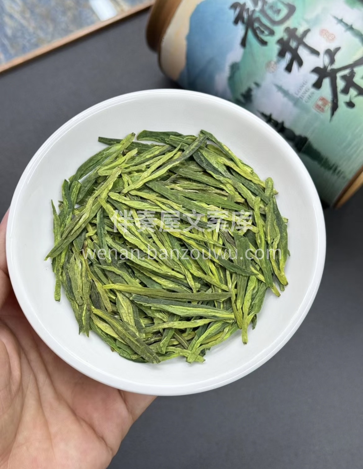 明前的嫩芽，带着晨露的清润，被指尖轻轻采 配图1