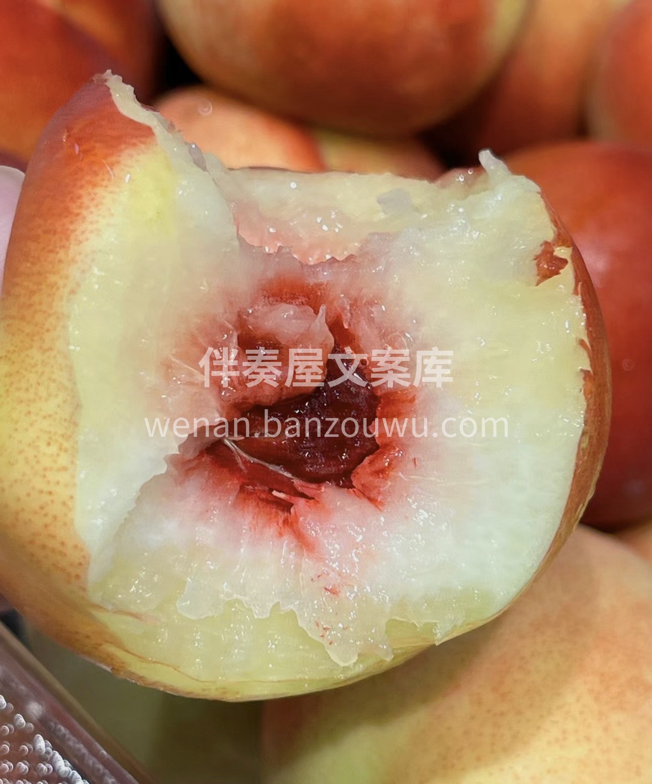 夏日桃桃🍑 七分桃，三分枣，是冬枣和油桃 配图1