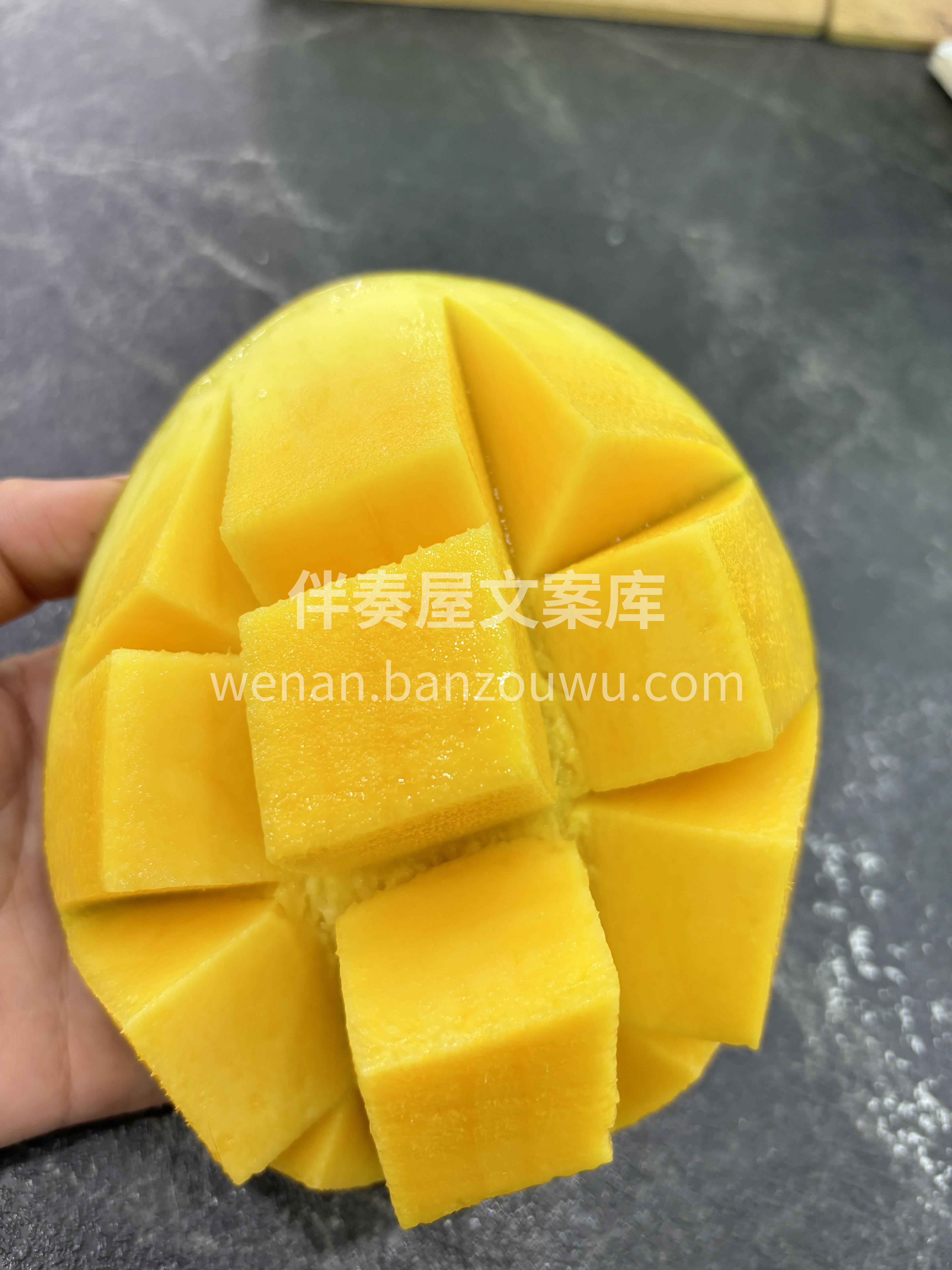 🌱攀枝花凯特芒🥭 个头巨大，一个就能切一 配图2