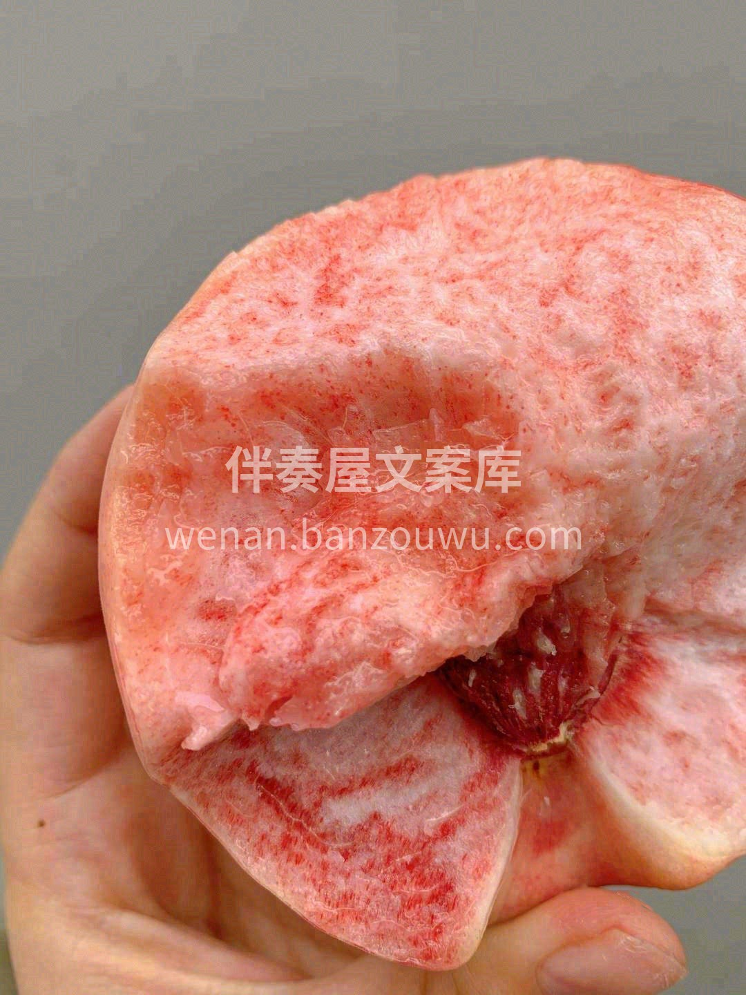 🍑浓郁的果香，带有一点萌动 🌿闭上眼仿若 配图3