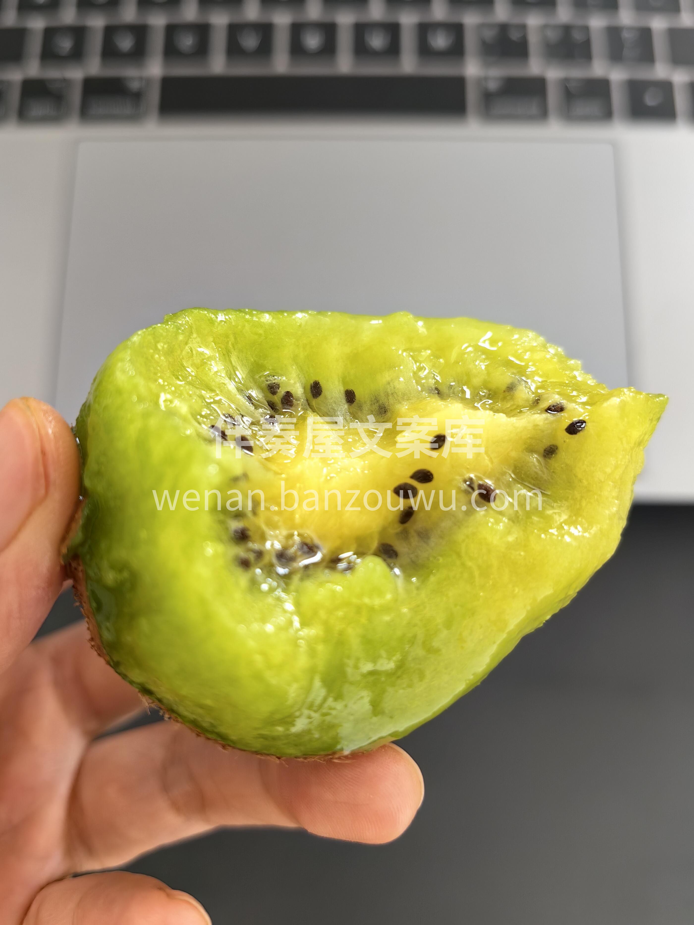 🥝徐香猕猴桃酸甜多汁！ 果肉柔软Q弹，甜 配图1
