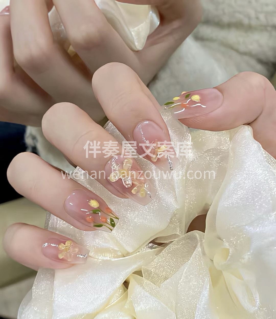 炊烟起了我在门口等你 夕阳下了我在山边等你 叶子黄了我在树下 配图5