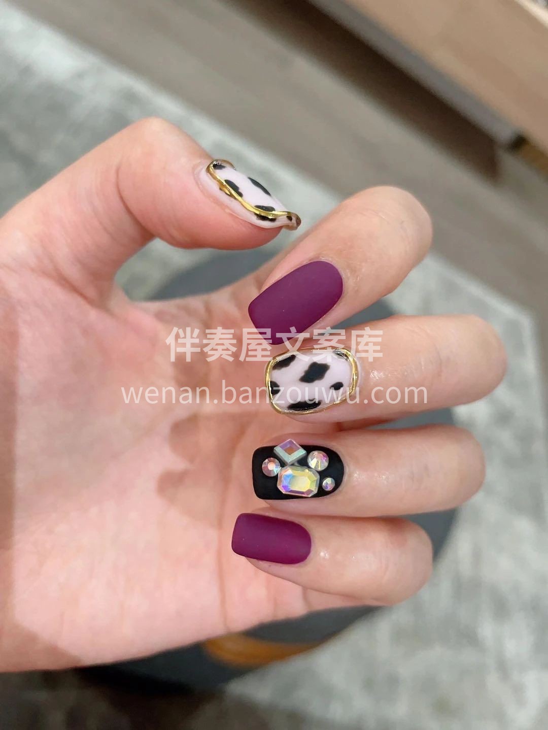 ᗰEI ᒍIᗩ 趁着风华赶着日茂 想怎么