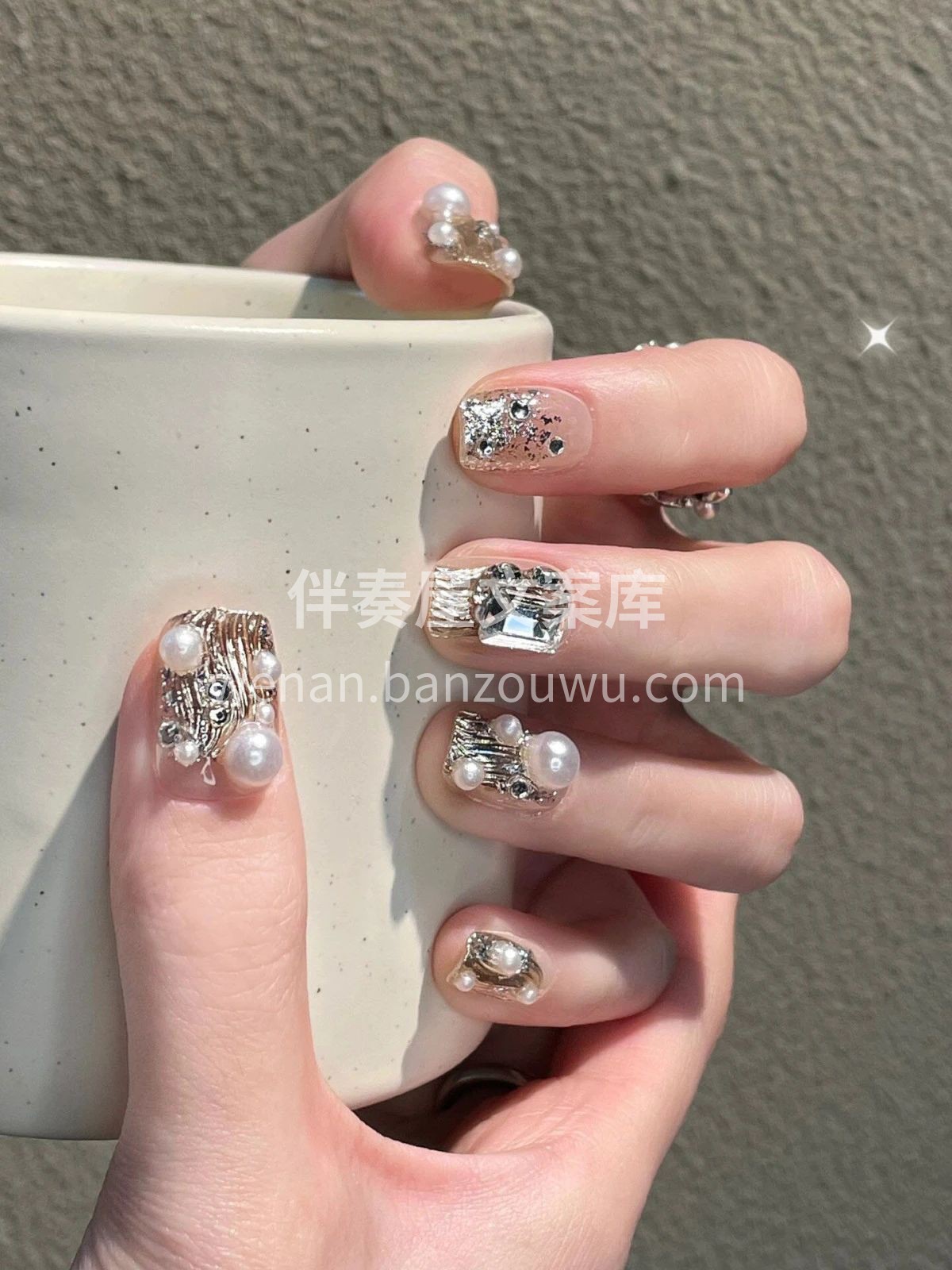 ✨珍珠钻石美甲🌽 你像散落人间的小仙女 