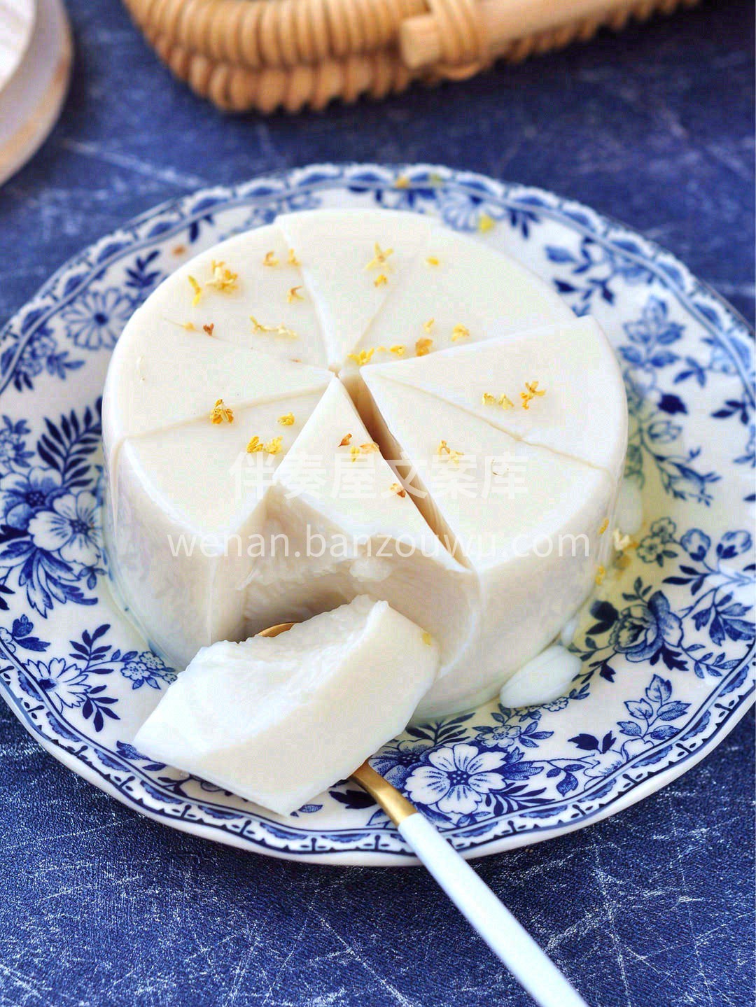 🍮杏仁豆腐是一道宫廷夏令甜点🌿口感细腻润 配图2