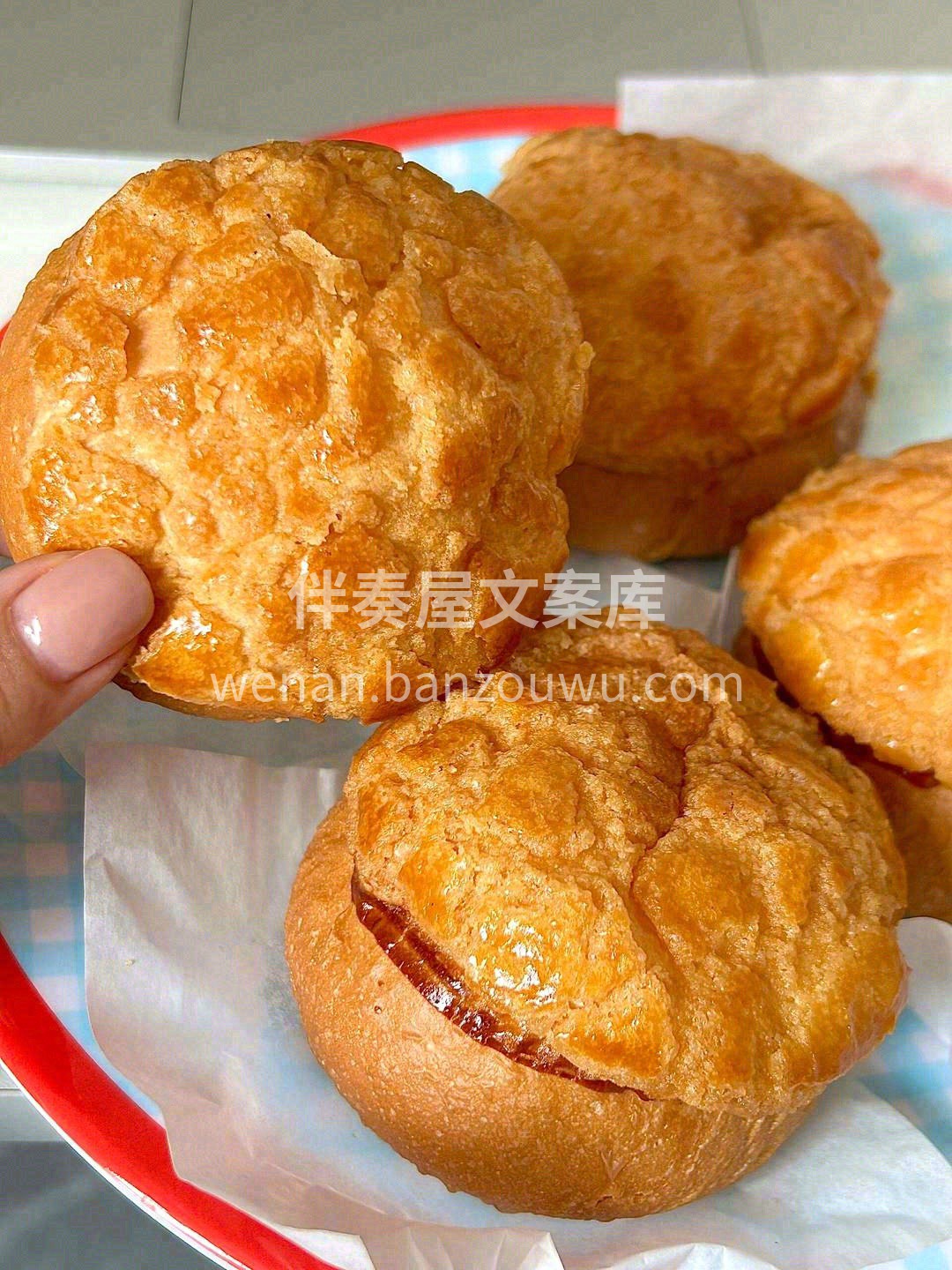 🥯菠萝包散发着浓浓的奶香 趁热拿起🔥，小 配图3