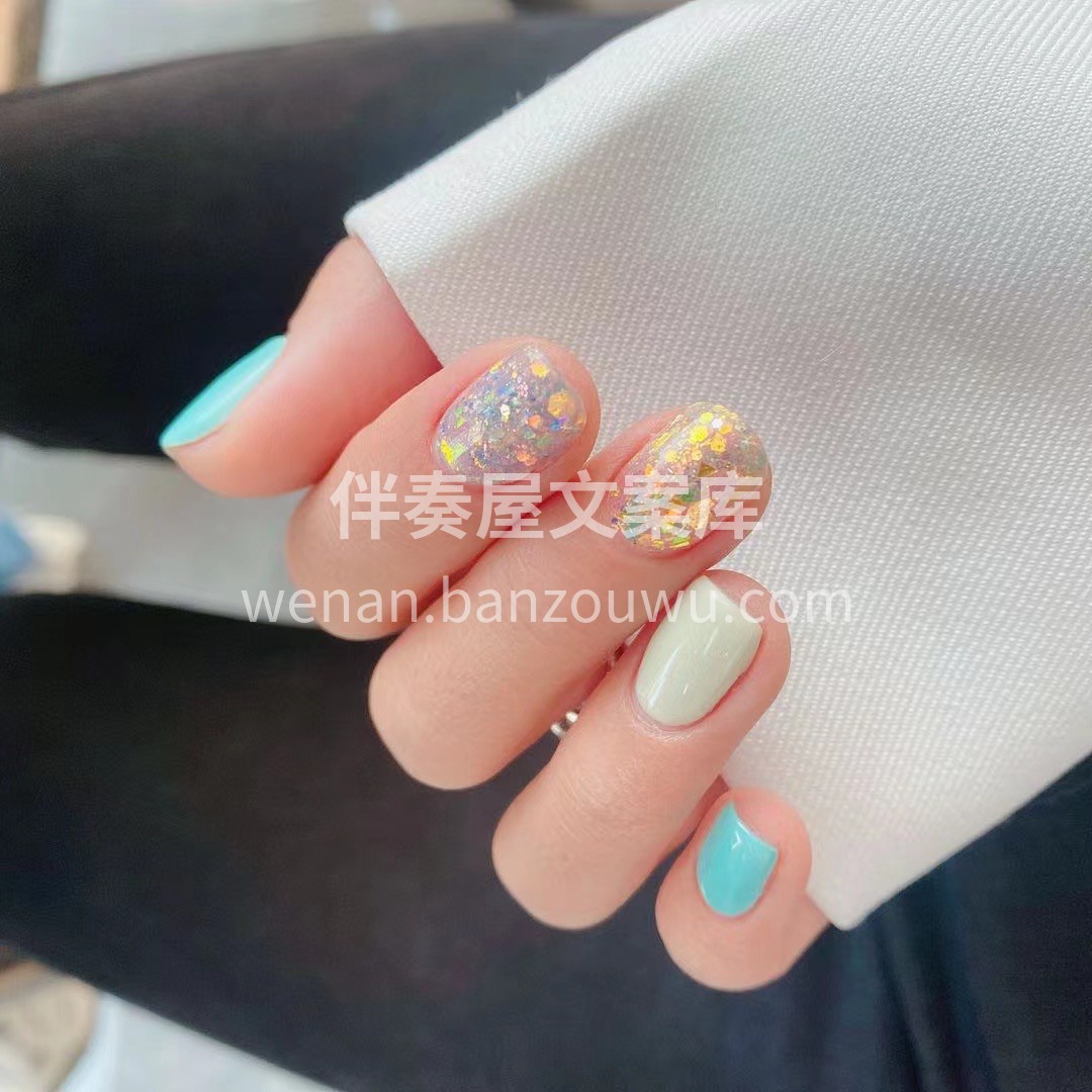 #今日份美甲# 色彩悄然绽放 指尖花开明 配图1