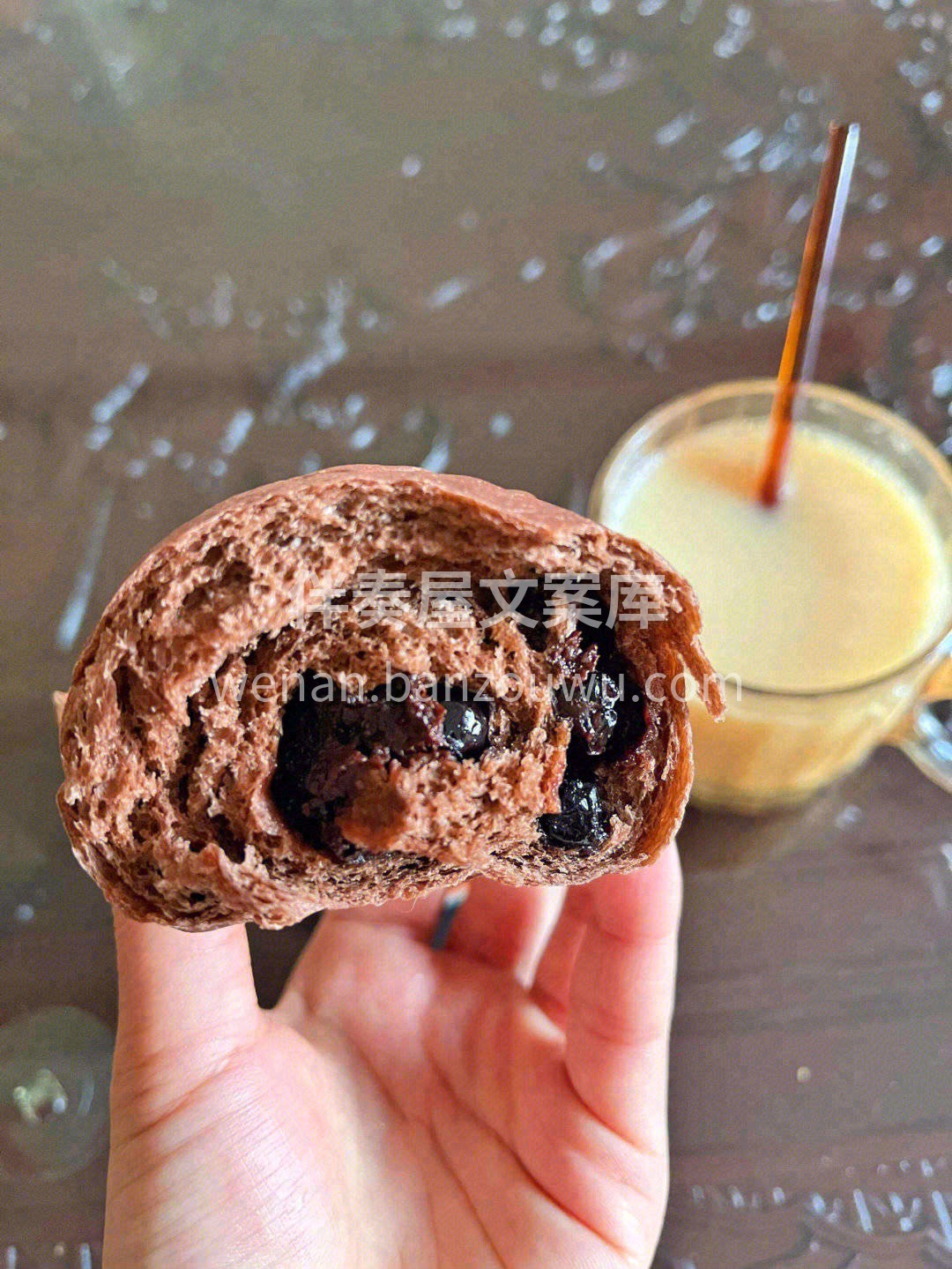 ☕拿铁、奶茶是配饰，而欧包是灵魂💞不同于 配图1