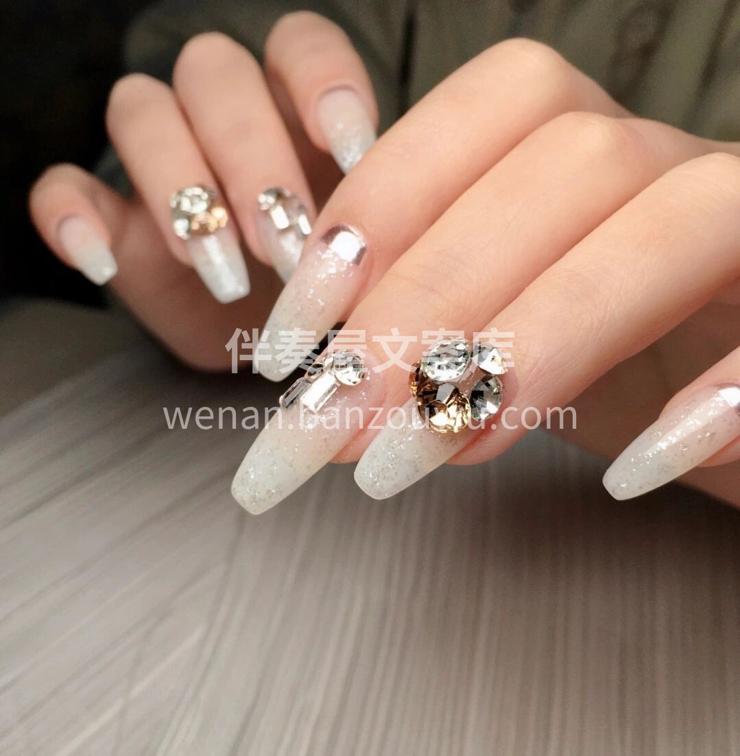 秋日限定款满钻美甲💅 配图1