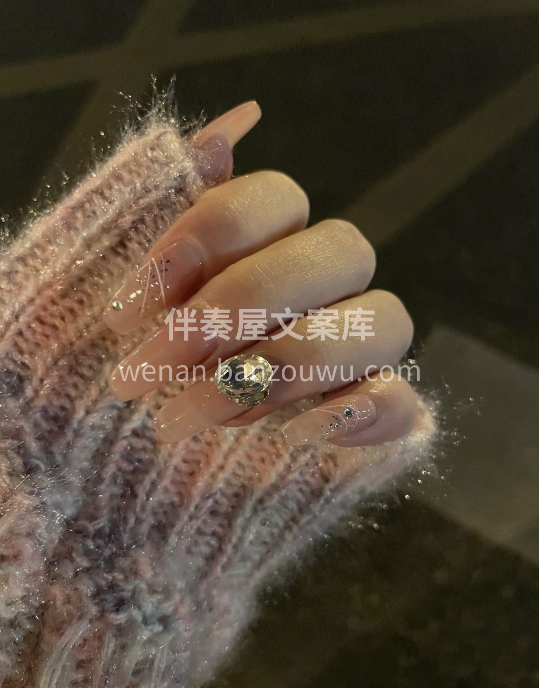 精致的女人，看她的指甲！于是美甲成为精致 配图1