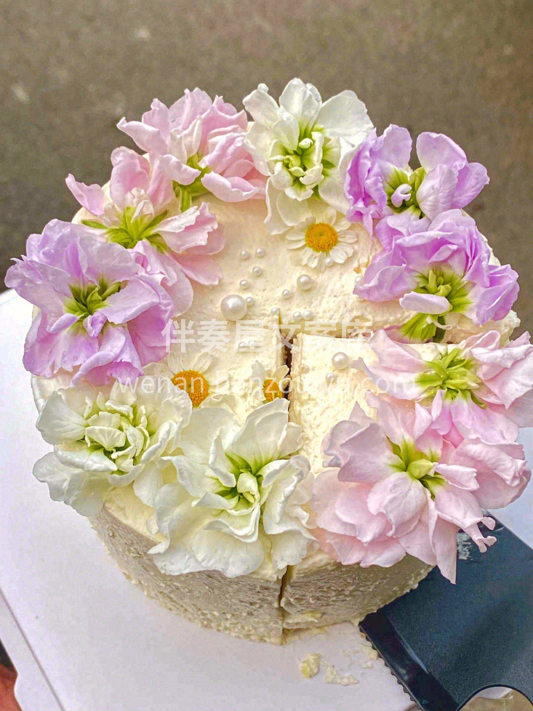 💐在一起，鸡毛蒜皮也是故事。#鲜花蛋糕 配图3