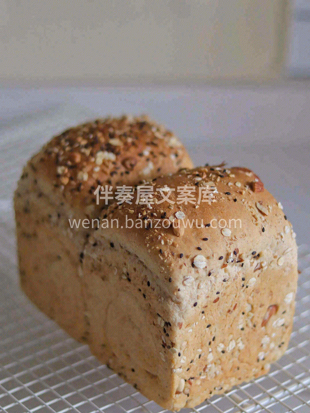 早餐吃一两个这种全麦小餐包🥐、一杯牛奶🥛 配图1