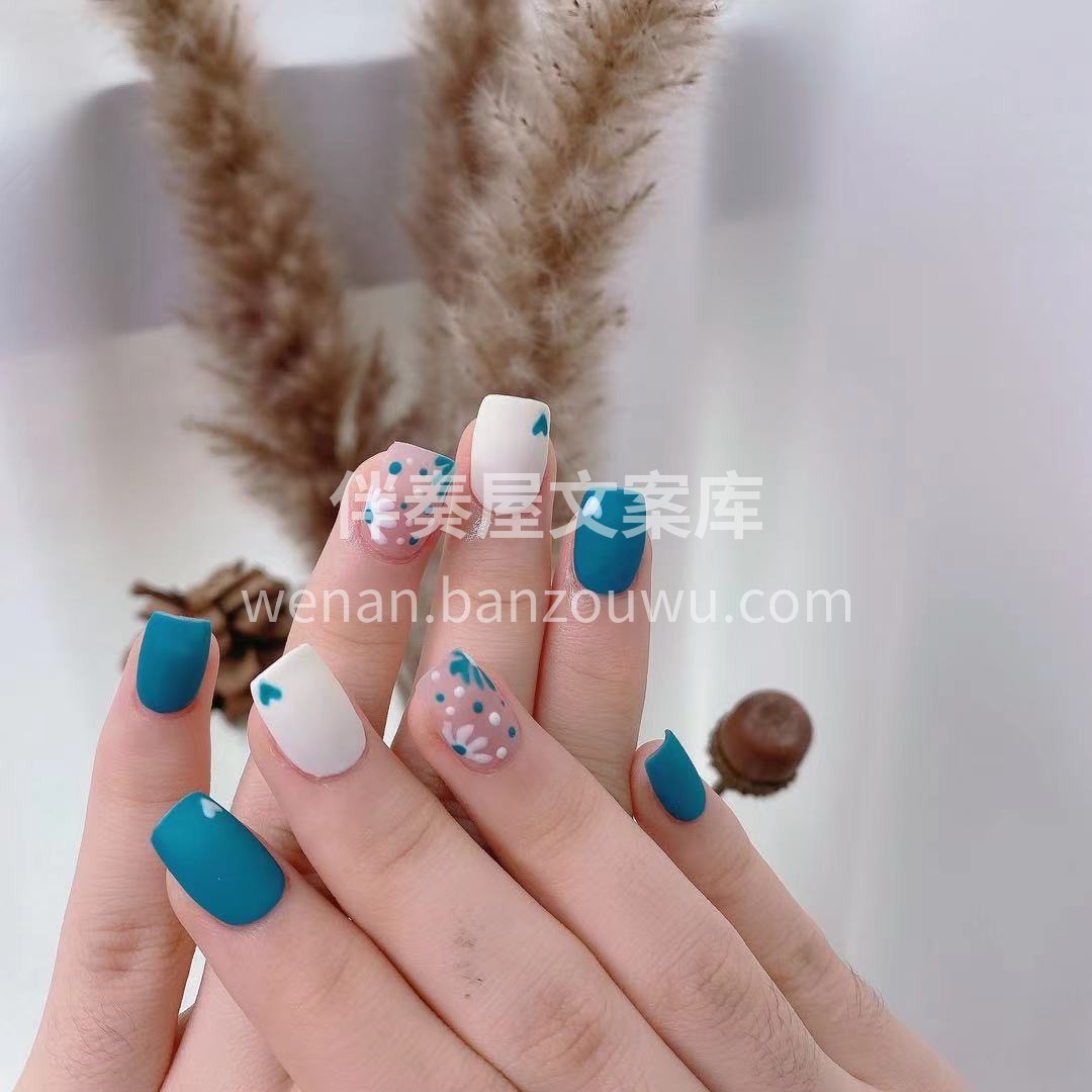 #今日份美甲# 指尖的精致与温柔 让人时 配图3