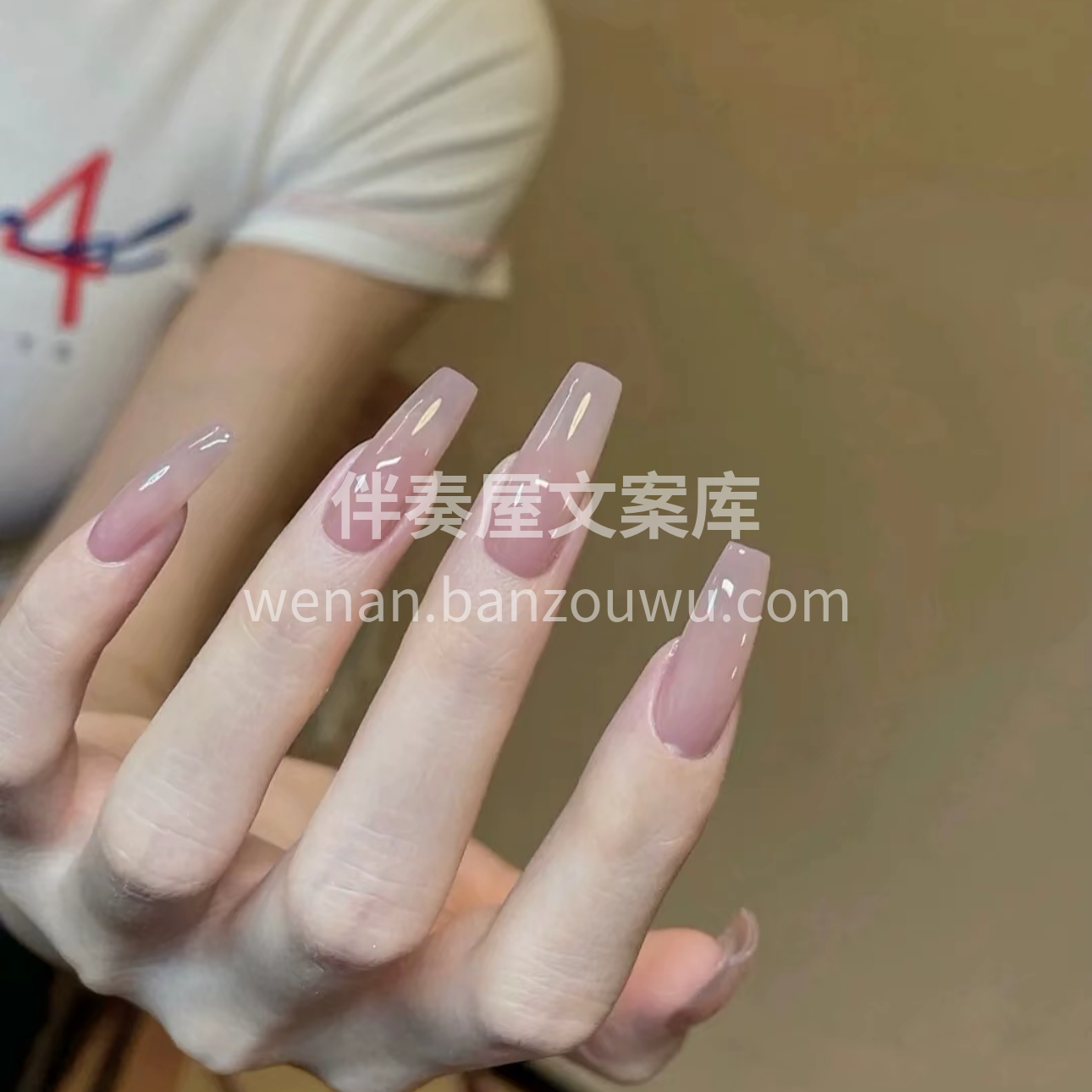 让美甲成为你的独特标识，绽放指尖魅力。各 配图3