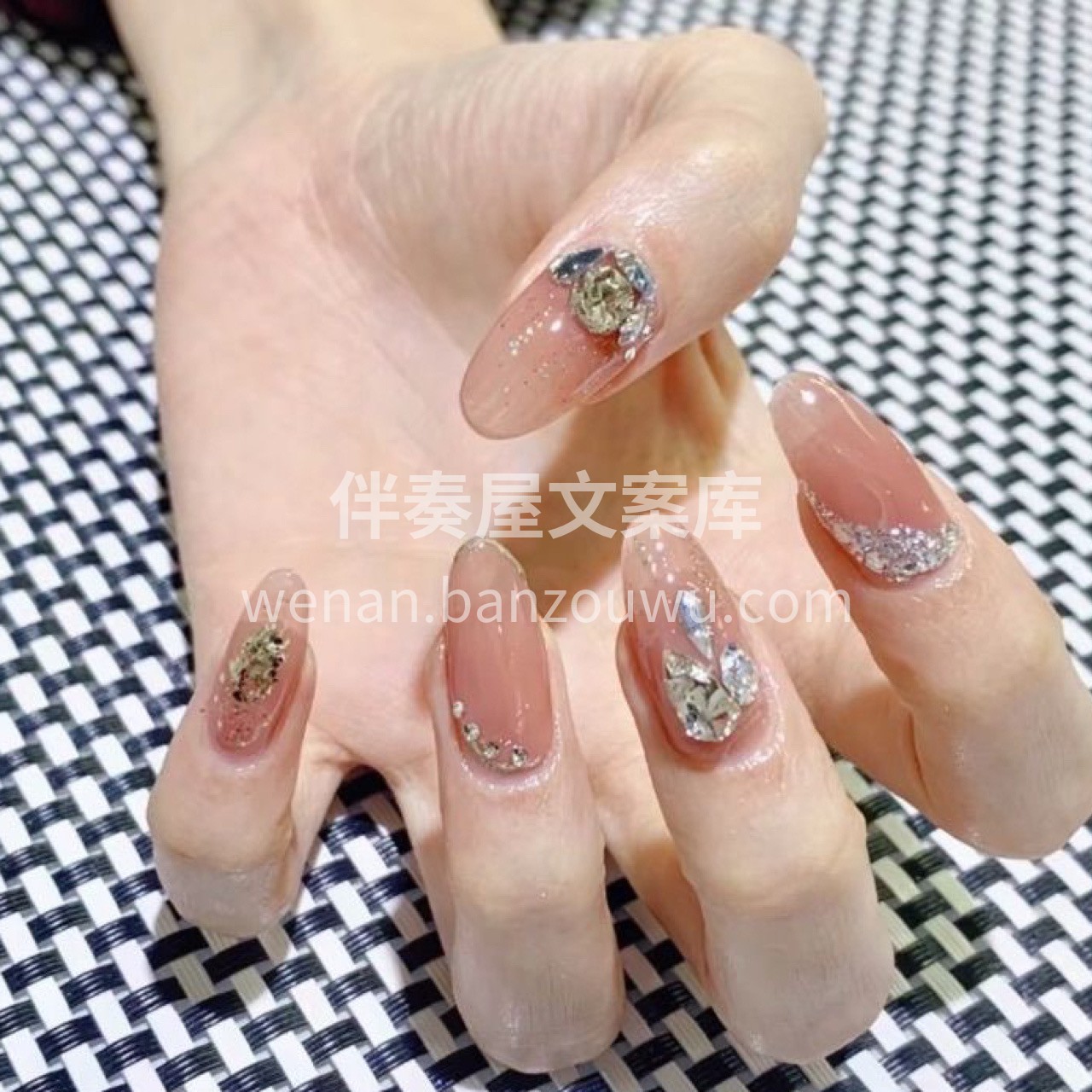 🔸 ᗰEI ᒍIᗩ🔸 🧡诉说色彩与指尖の 配图1