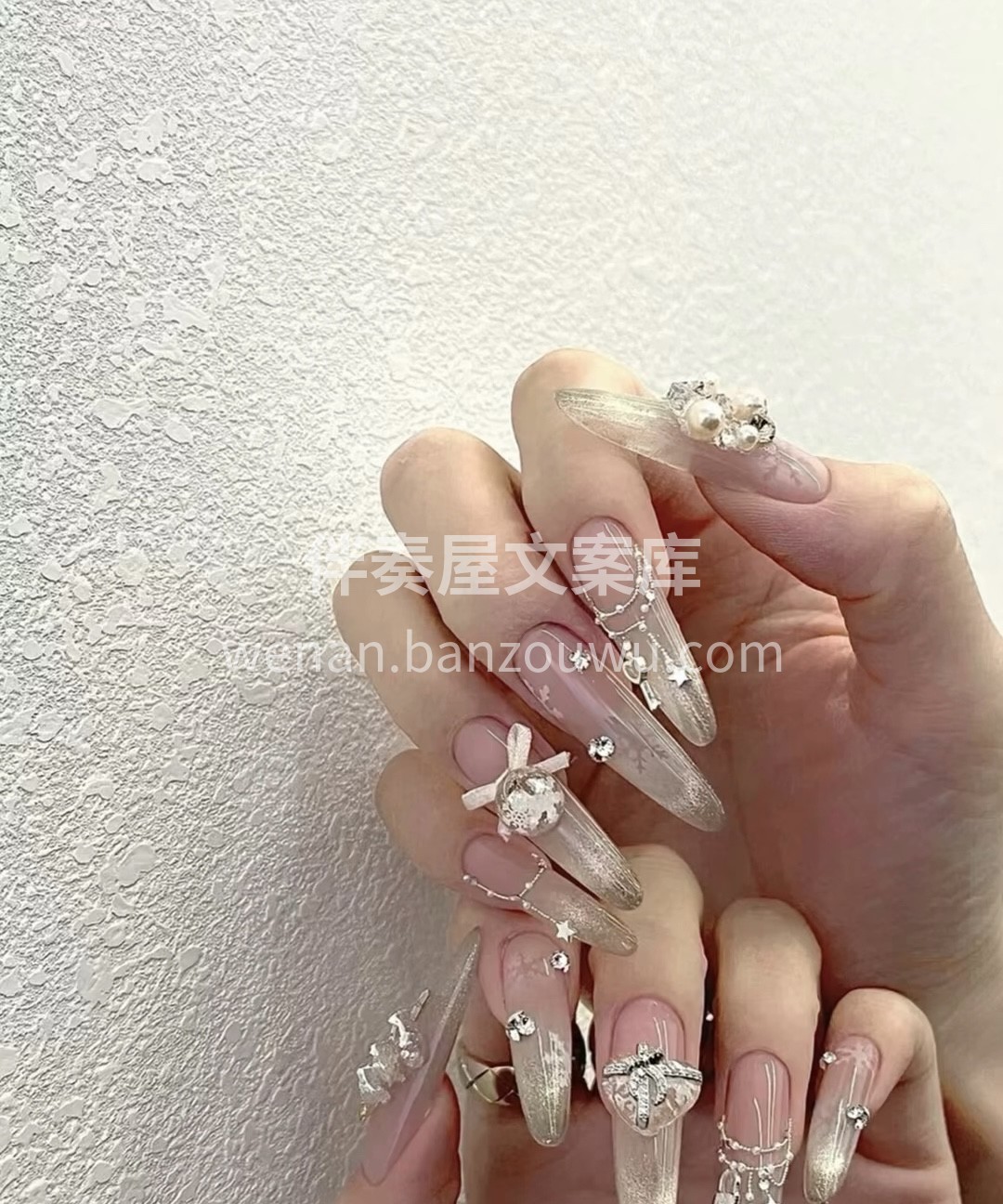 如果不开心， 那就换个地方看烟火。 比如 配图1