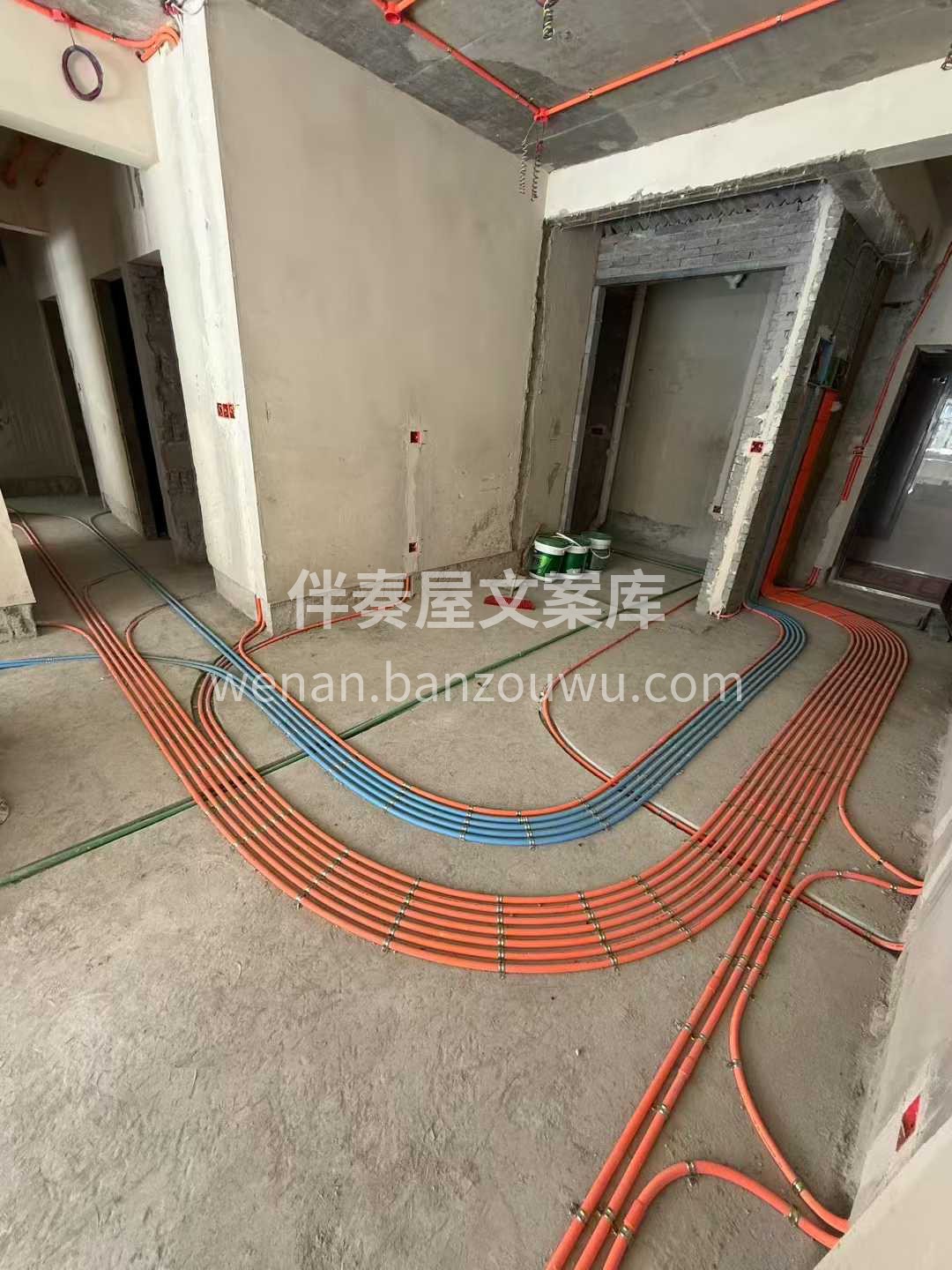 三十好几度的天气， 工地比街上还要热几分 配图3