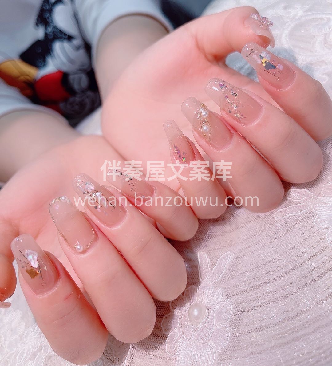 #今日份美甲# 色彩精致渲染 指尖璀璨闪 配图2