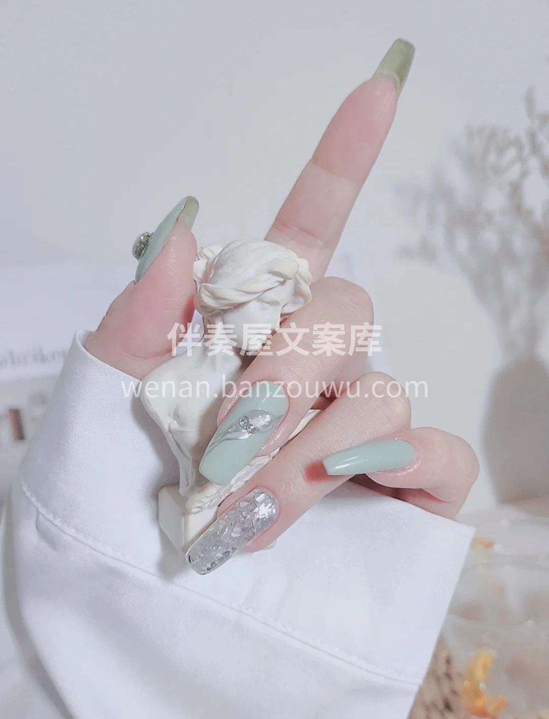 集美们，超火的自助美甲美睫来啦！！！ 💅 配图1
