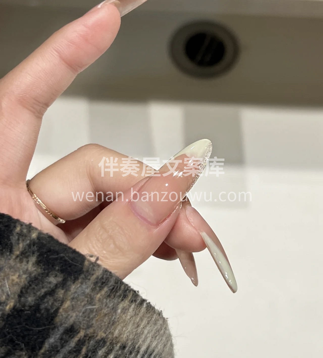 美甲不仅仅是女孩打扮自己的一种方式，更是 配图1
