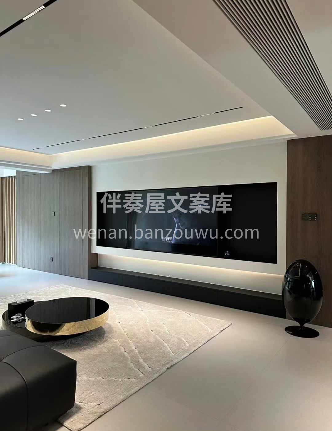 与浮躁的外界相比 意式极简散发的 则是一 配图2