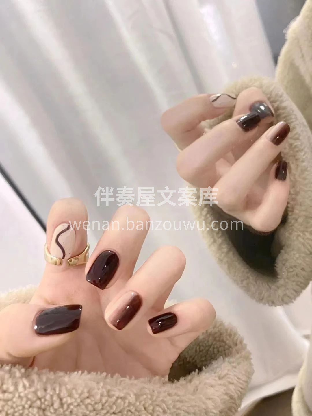 清透质地的琥珀棕好绝 巧克力色搭配米白色