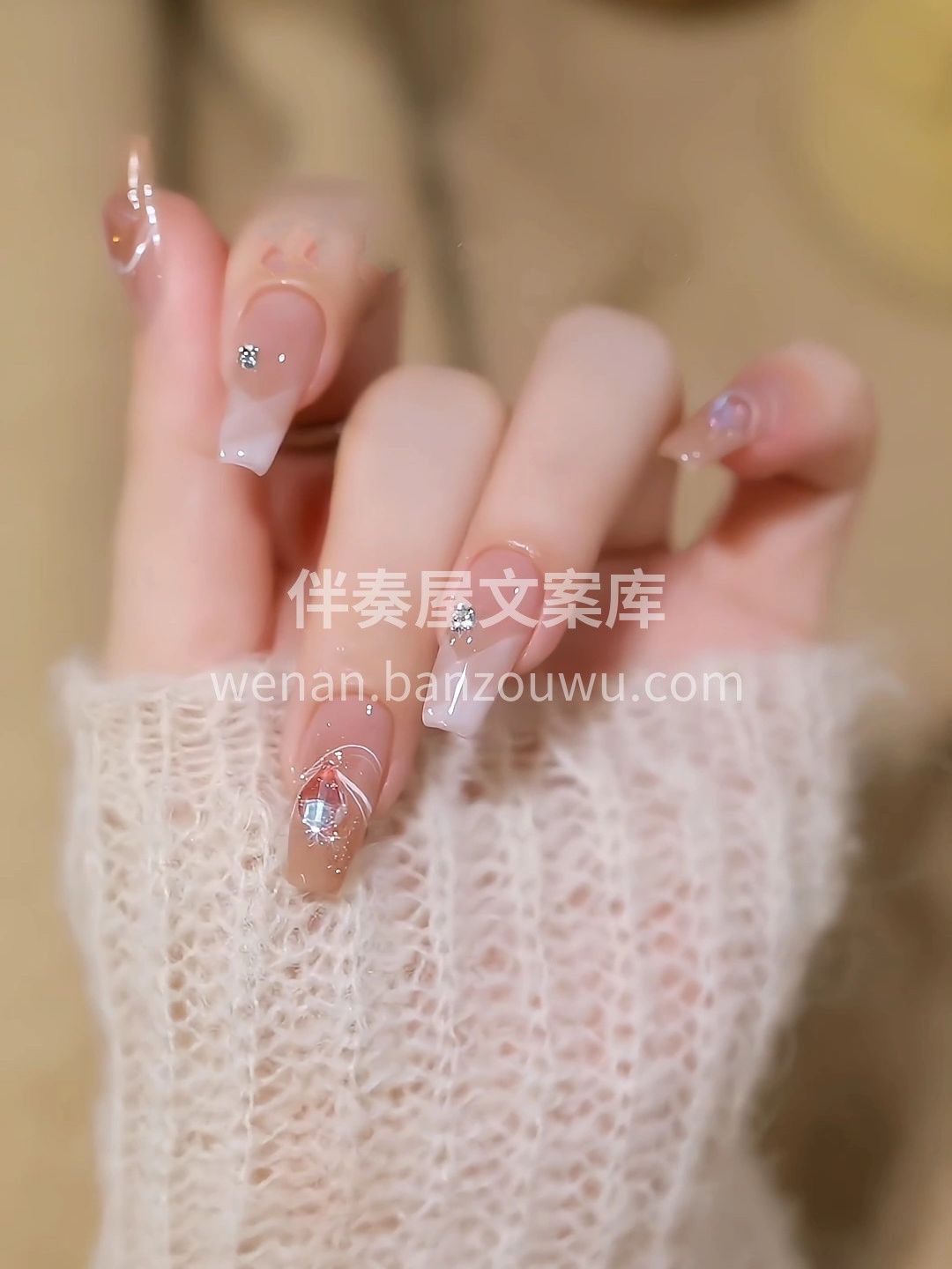 ╭◜◝ ͡ ◜◝╮ ( ♔˘⌣˘♔ )  配图2