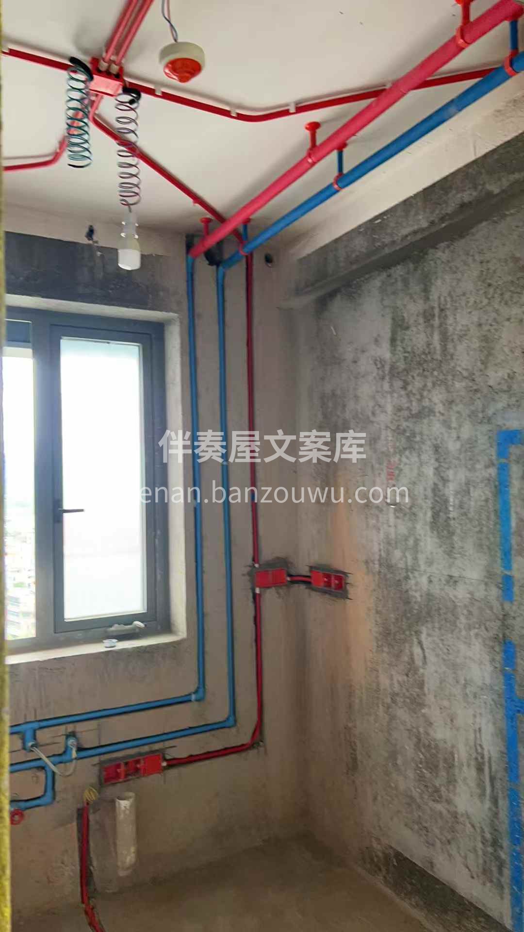今天巡‮三了‬个工地， 每‮个一‬都不一 配图2