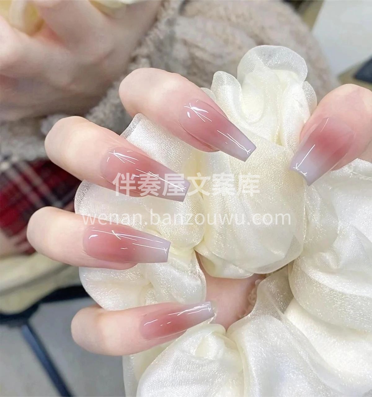 腮红甲你是我的神🌷 搭配灰蓝色晕染 谁懂