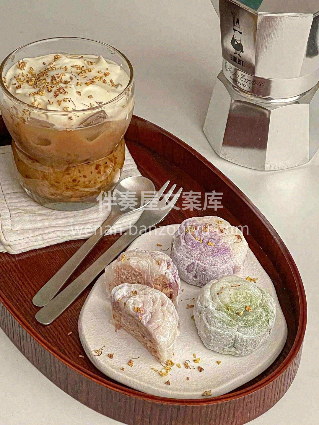 冰皮月饼 🥮 配上一杯香气四溢的桂花拿铁 配图2