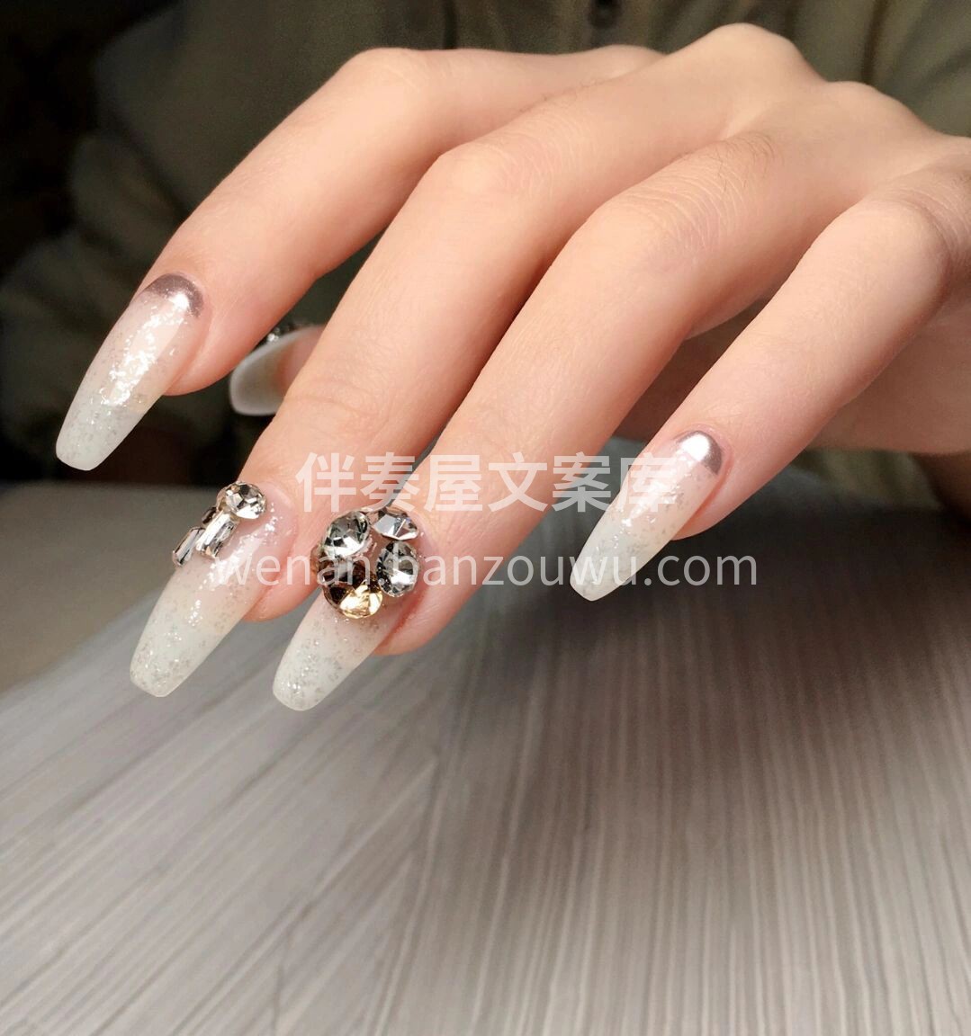 秋日限定款满钻美甲💅 配图2
