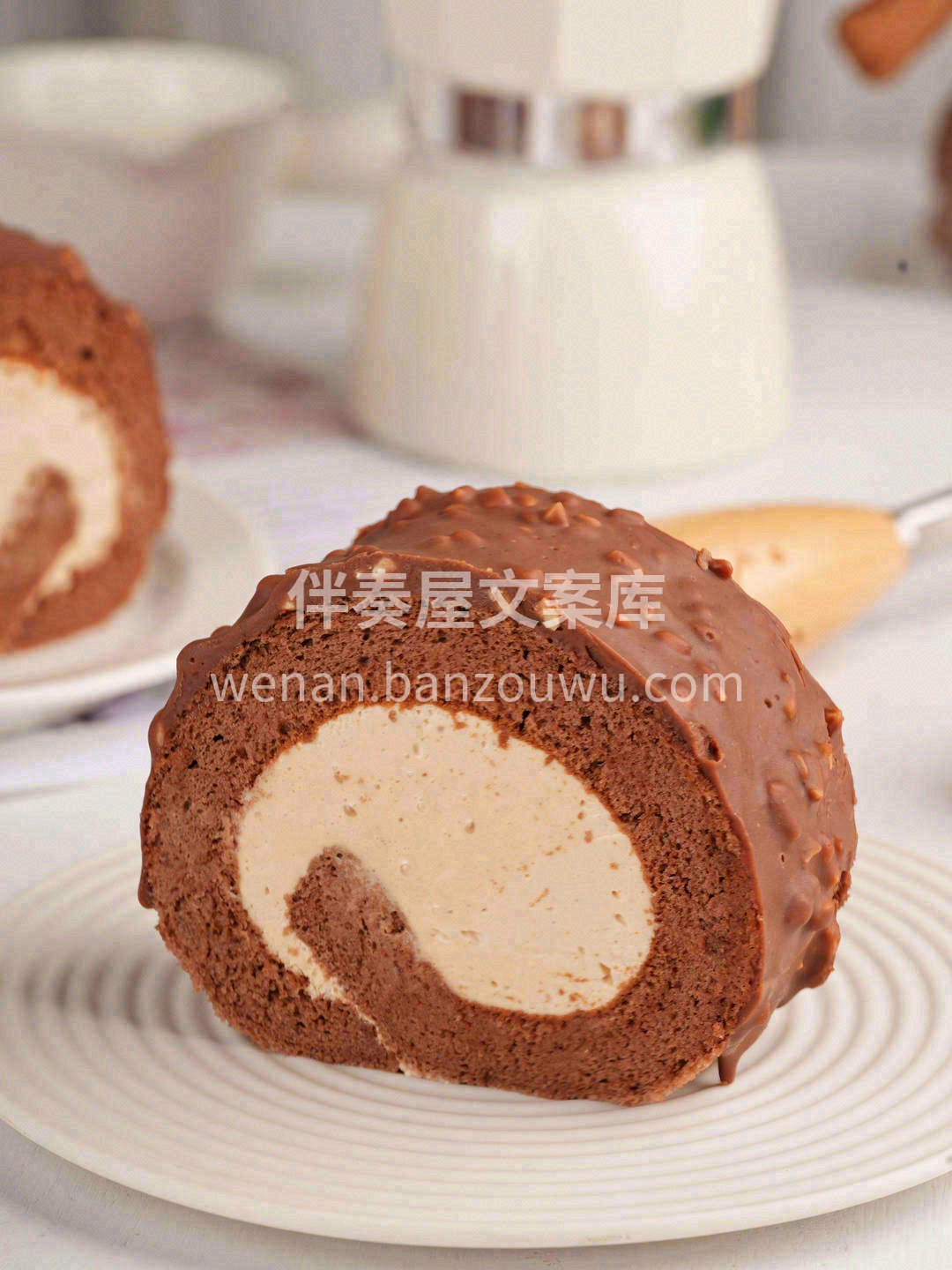 🍫外层巧克力皮超级酥脆，💫裹上柔软的糕体 配图1