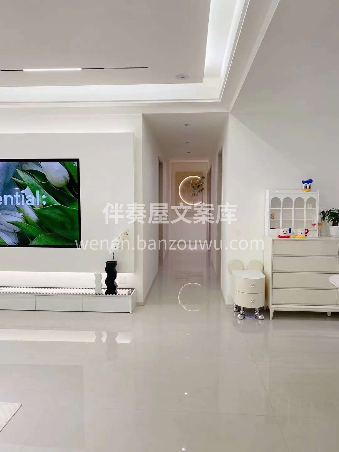 一个人‮浸沉‬在家里 ‮半一‬在生活、‮ 配图3