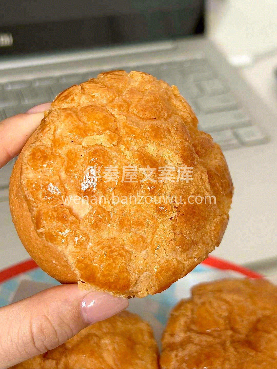 🥯菠萝包散发着浓浓的奶香 趁热拿起🔥，小 配图2