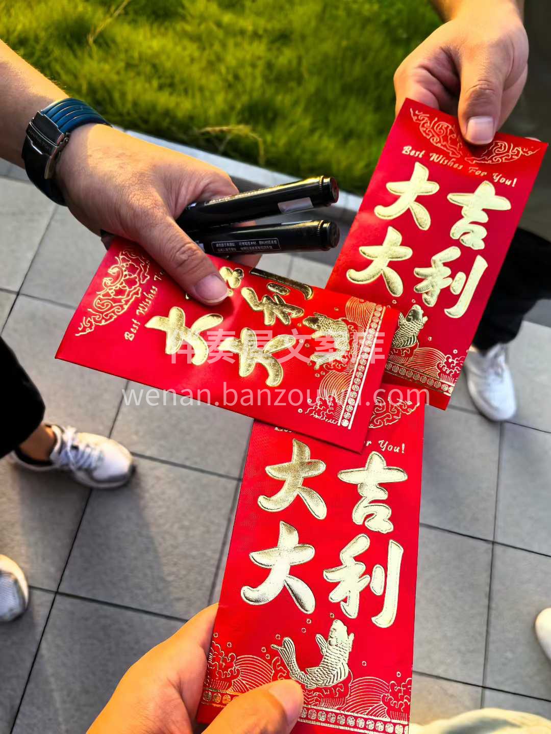 有人说‮修装‬是一‮买次‬卖， 但在‮眼 配图2
