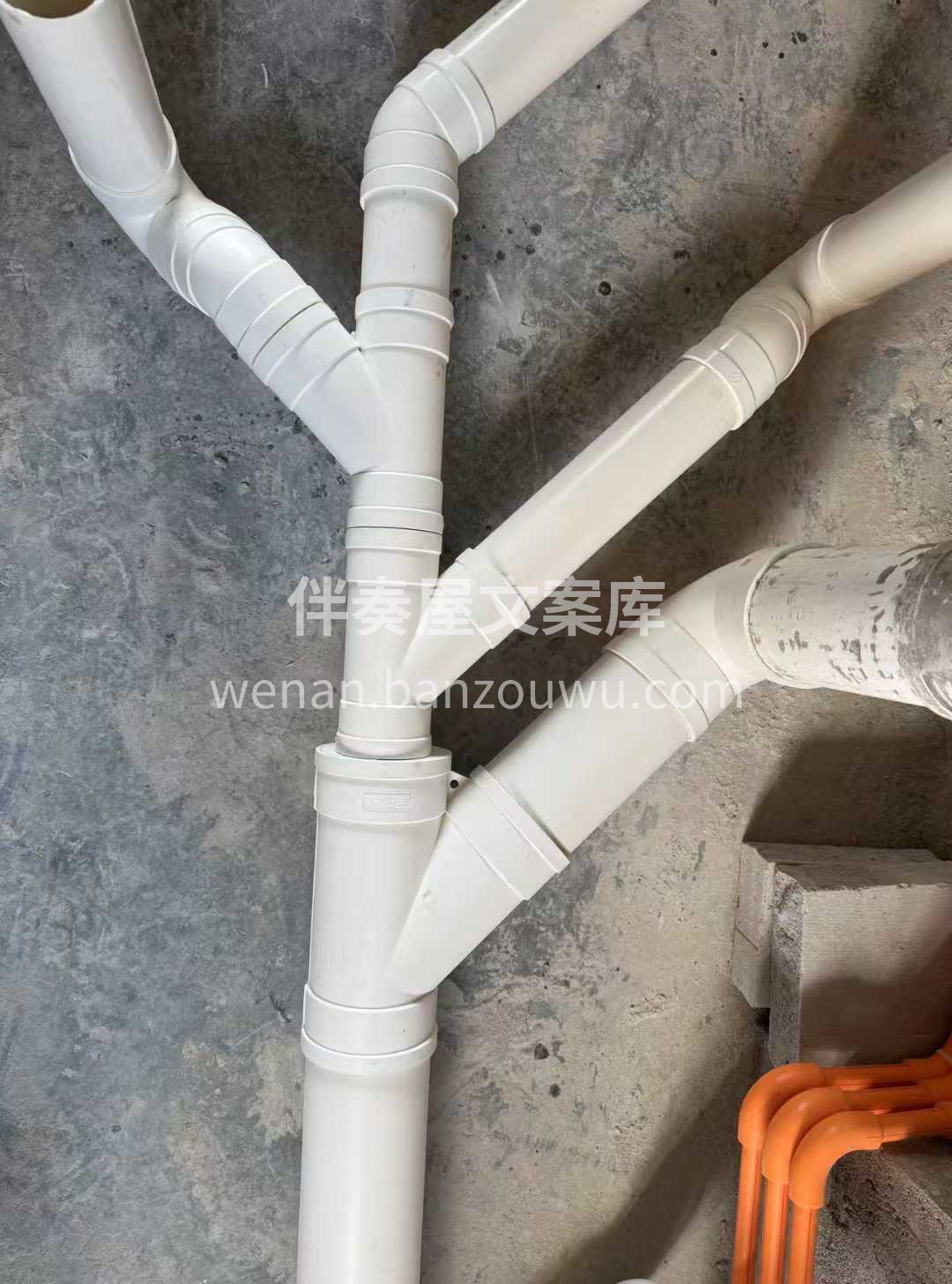 三十好几度的天气， 工地比街上还要热几分 配图1