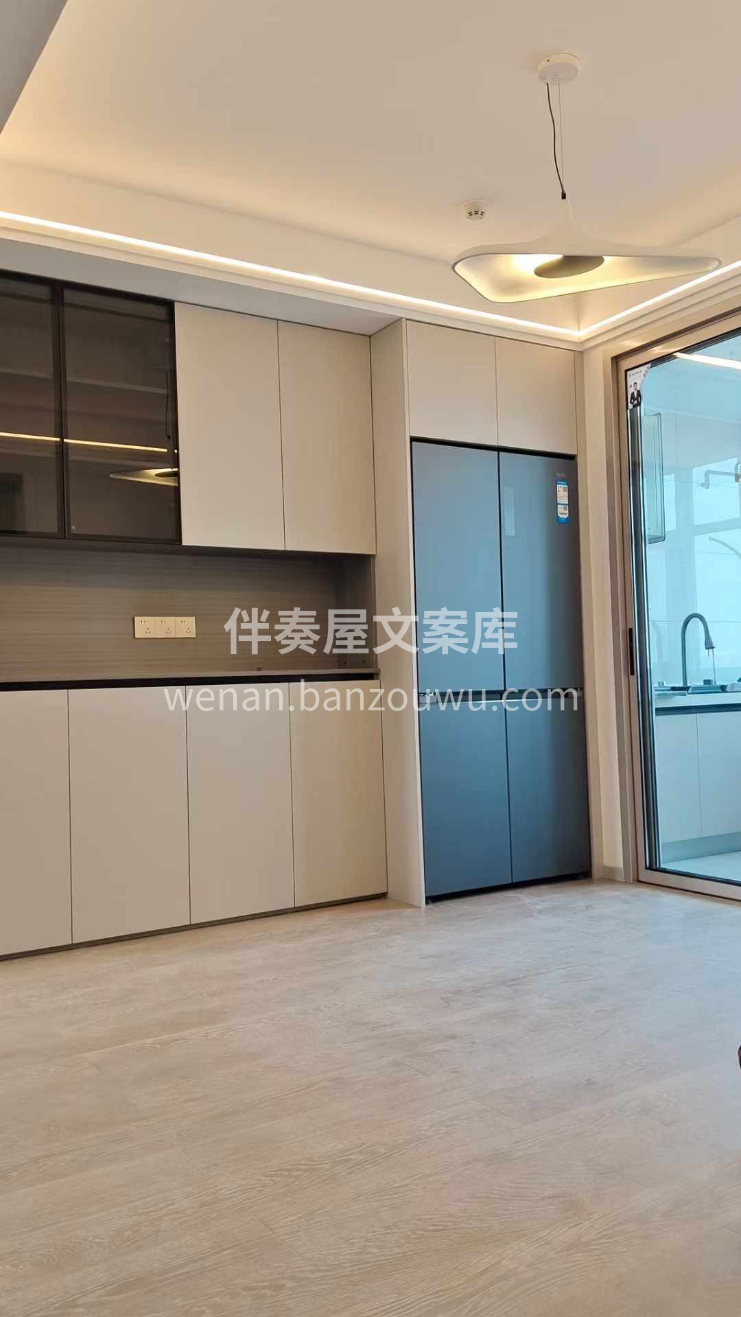 看我朋友圈， 是不是感觉我总有拍不完的完 配图1