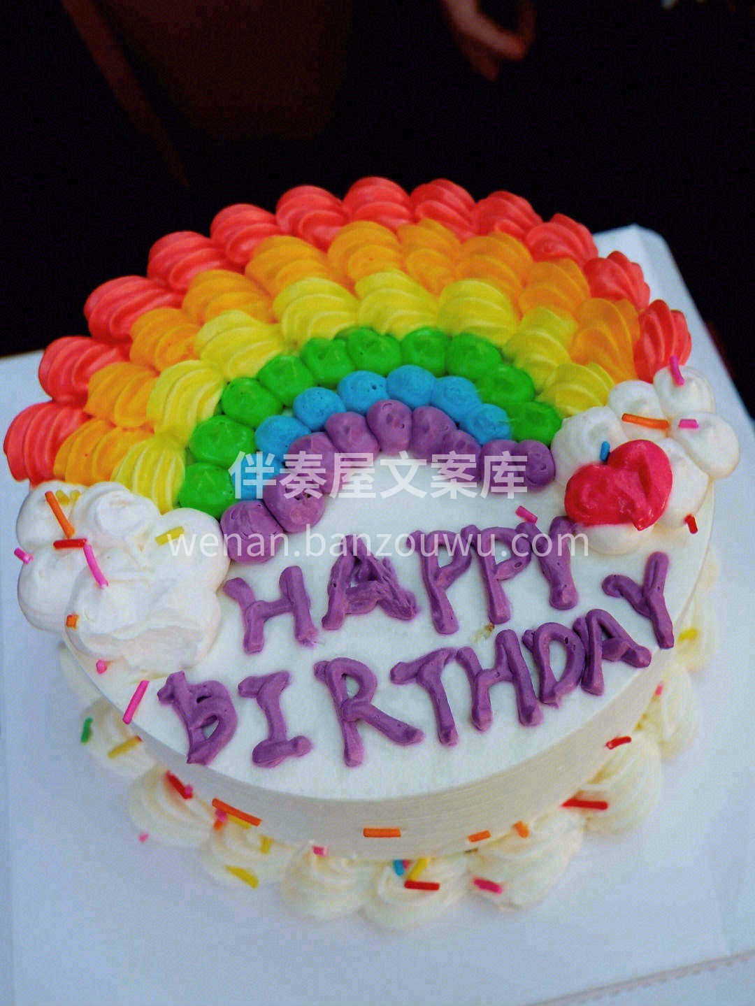 🌈彩虹蛋糕，切开来出现彩虹般的颜色🎨 由 配图2