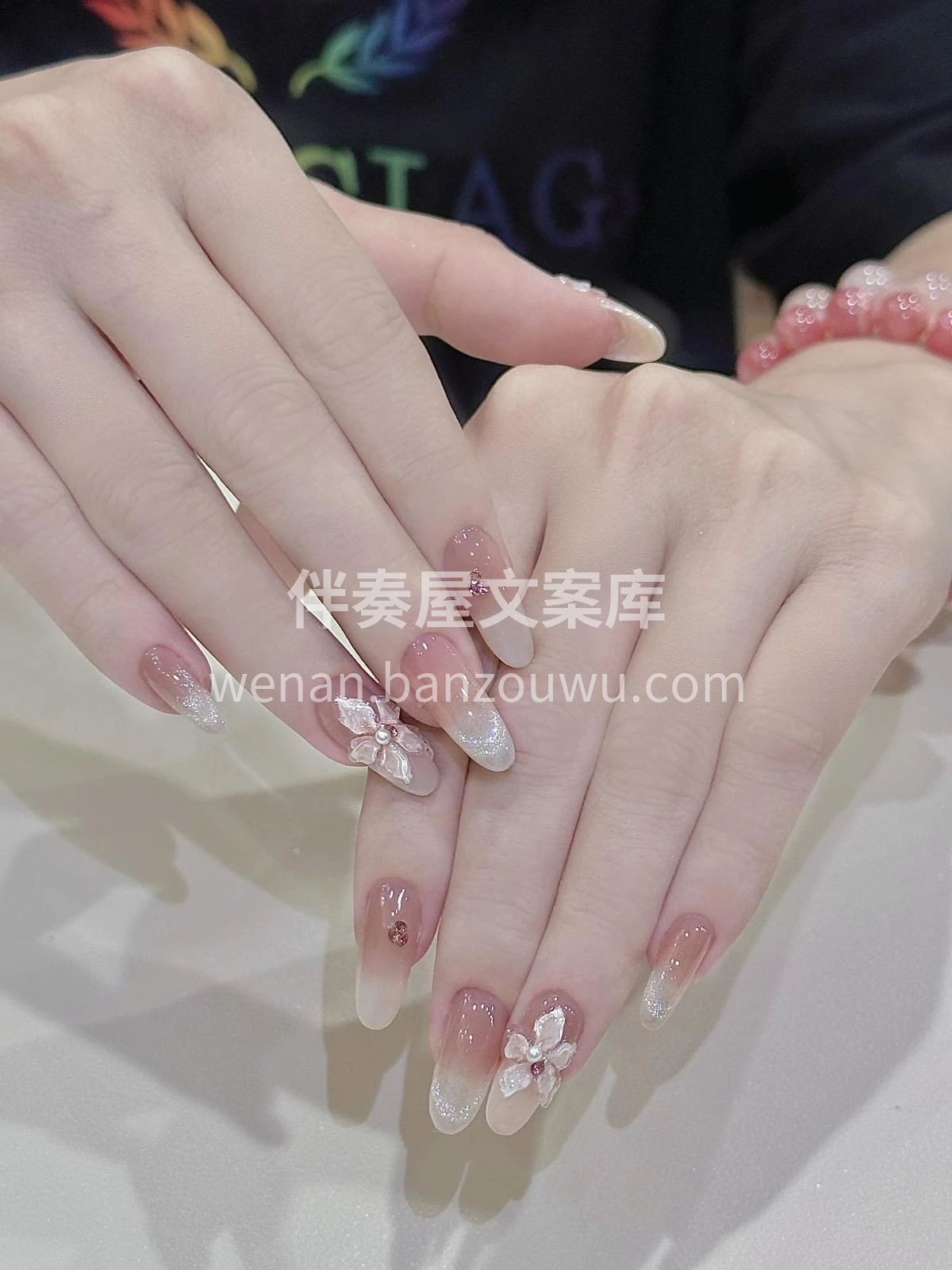 今日温柔系💗 #美甲文案
