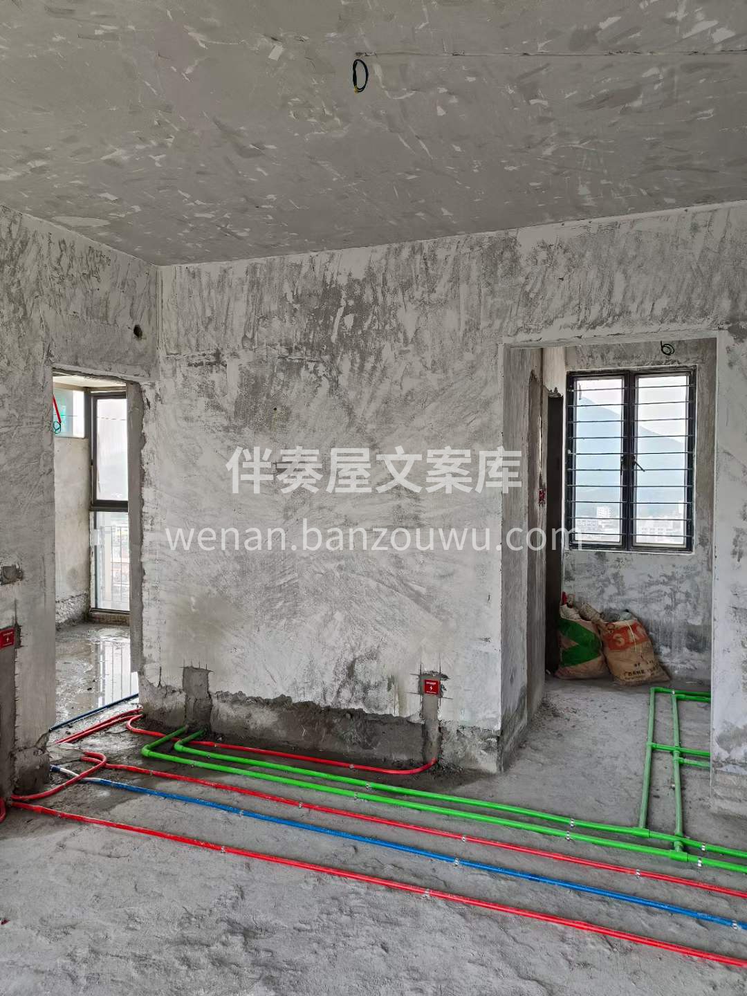 家的样子，未来的生活的模样 在装修工地上 配图1