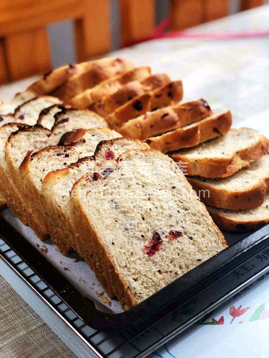 每一口都有浓浓椰香与蔓越莓的吐司🍞悠长的 配图1