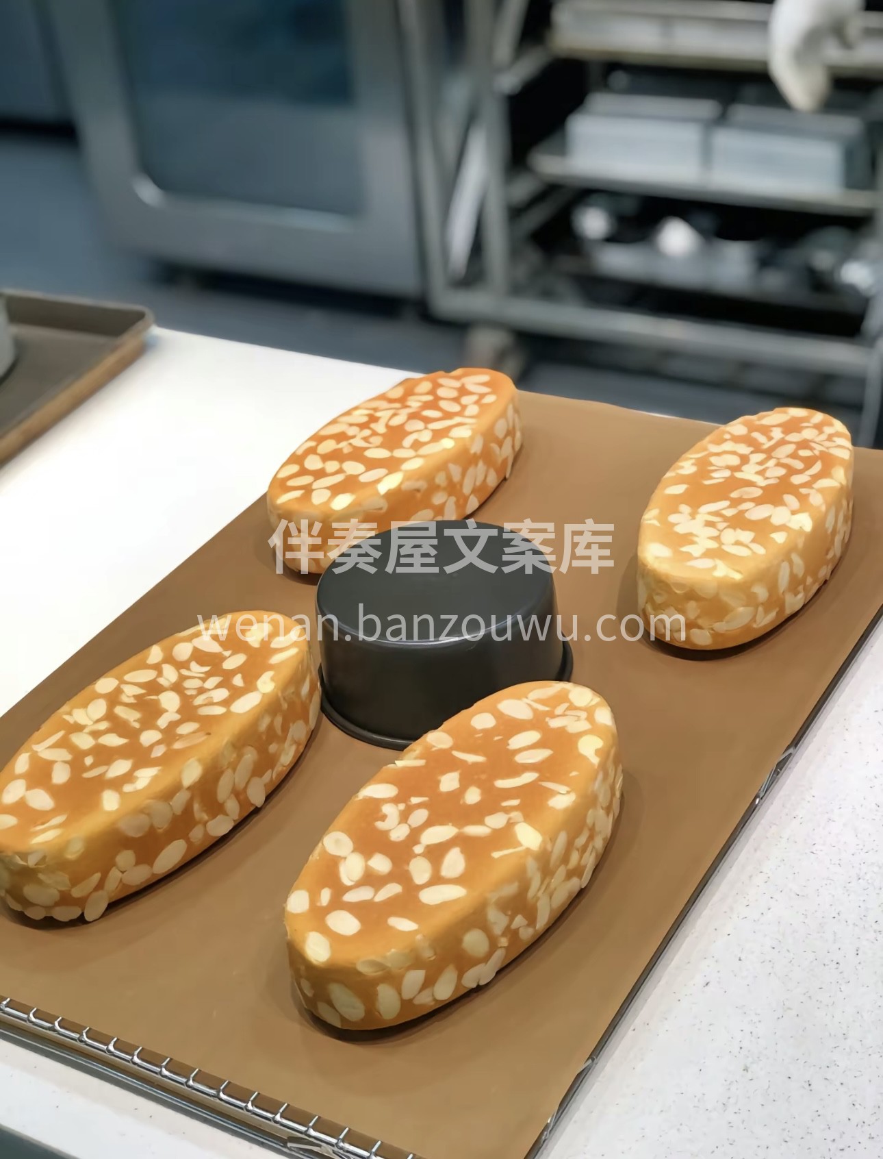 卖蛋糕🍰这个词太俗气了，我的职业是贩卖质感烘培 留住人间青春 配图6