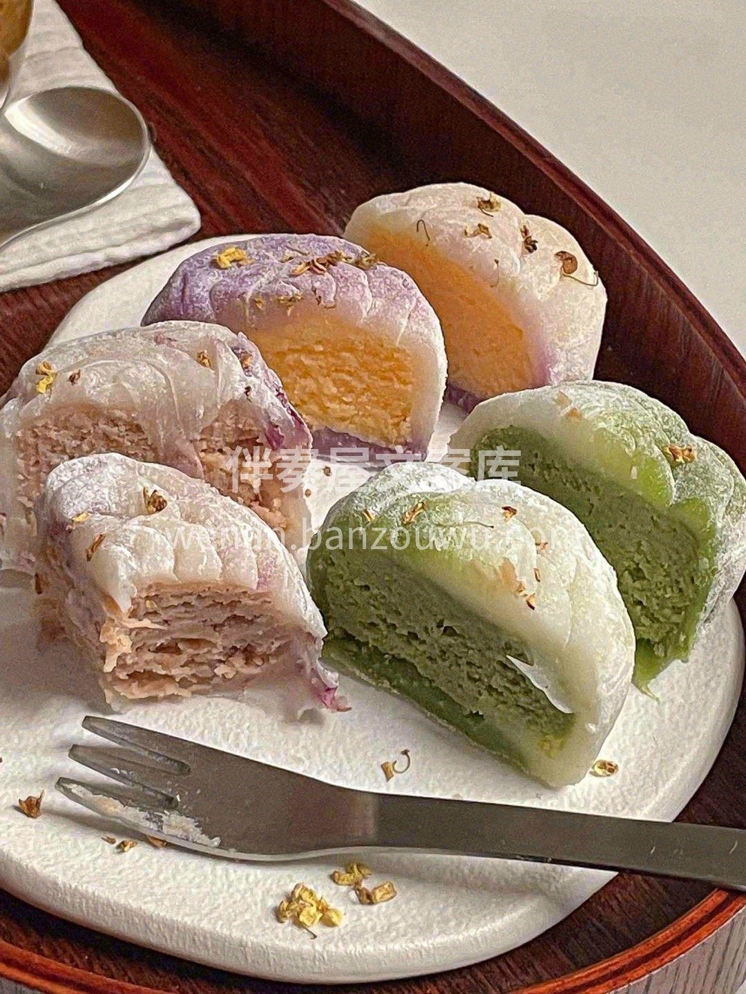 冰皮月饼 🥮 配上一杯香气四溢的桂花拿铁 配图1