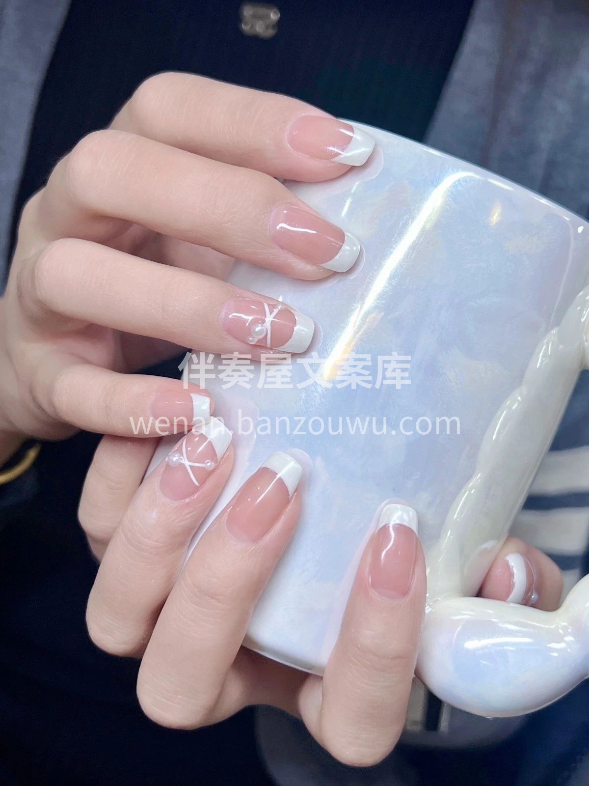 经典法式白 裸透色打底➕彩绘白 这款流行