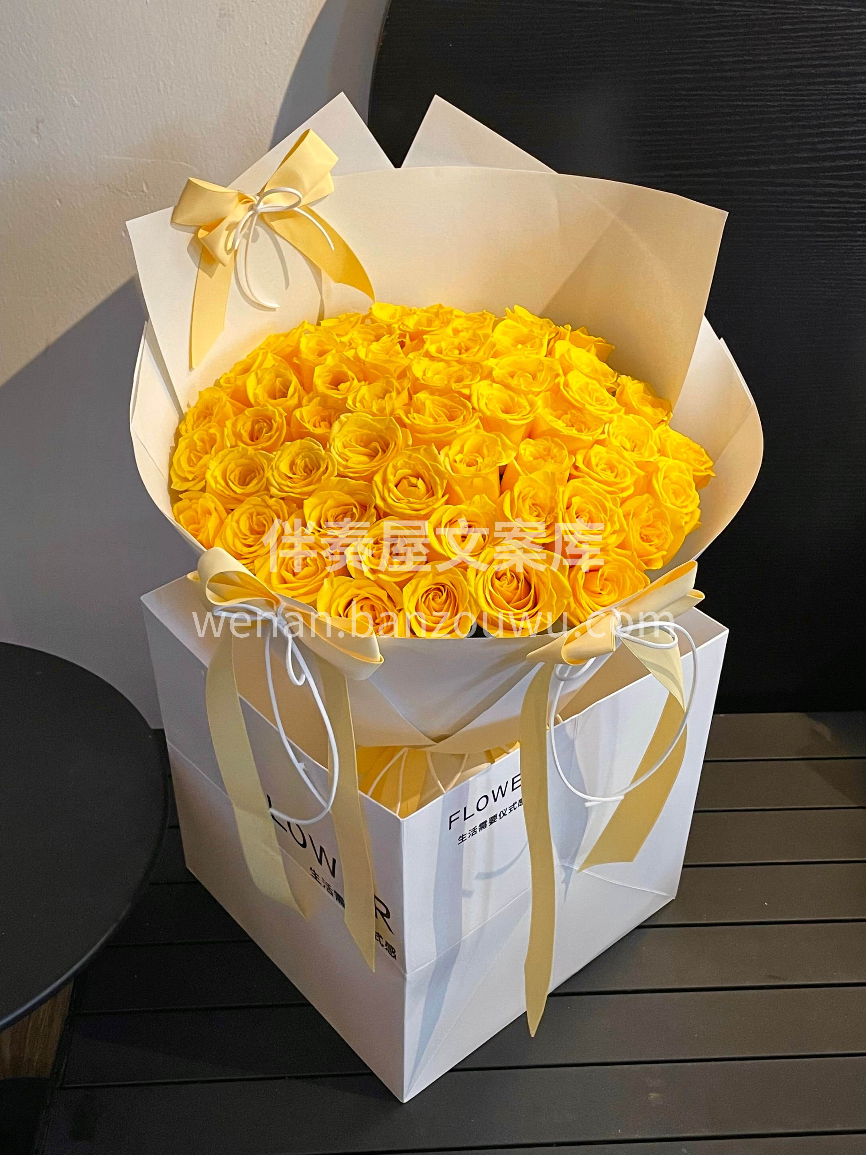 黄玫瑰有了新的定义💛 生而明媚☀️肆意绽放🌼 热烈而自由✨ 配图1