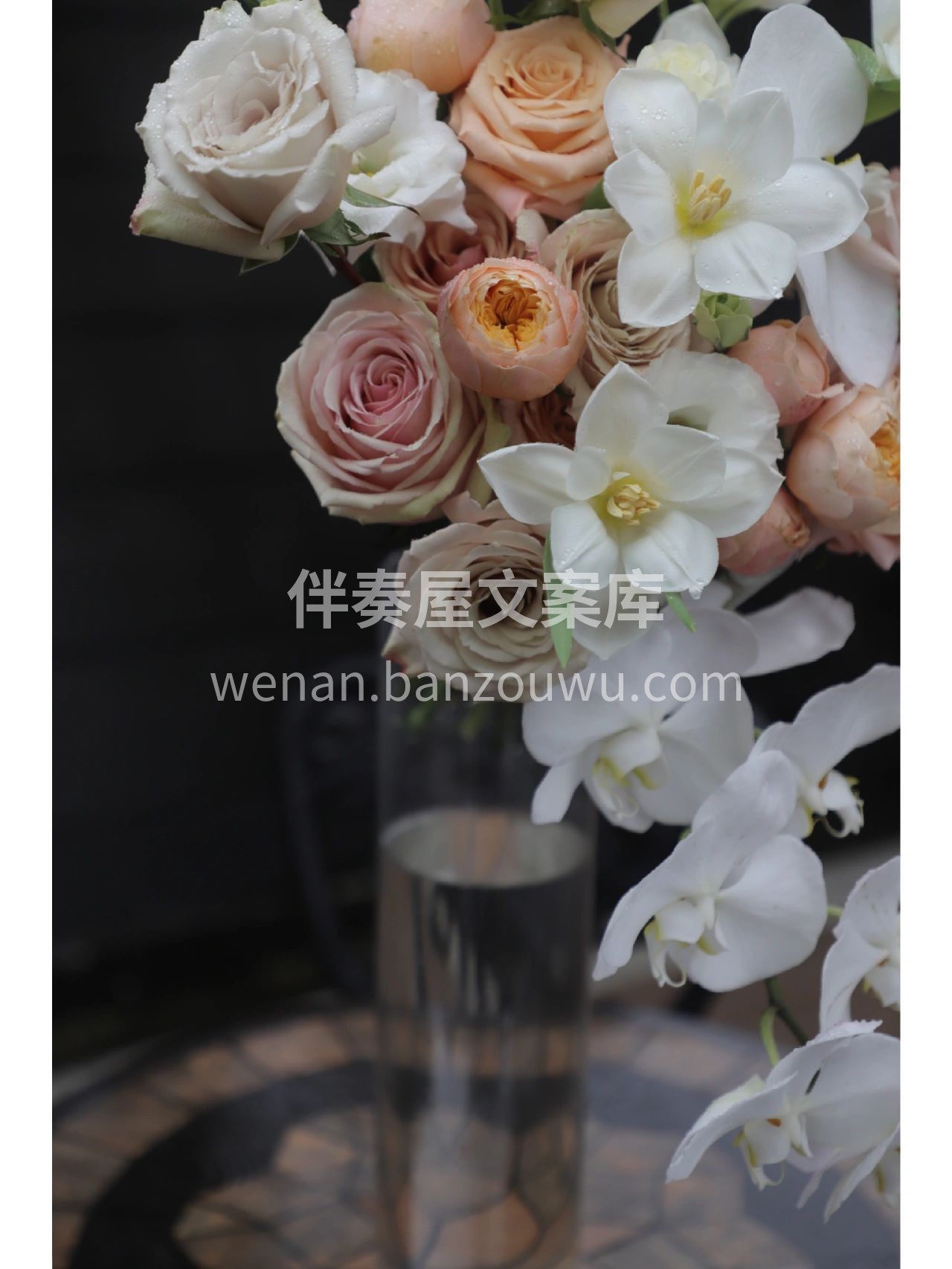 绝美水滴形手捧花 如果你的婚纱👰是缎面或 配图3