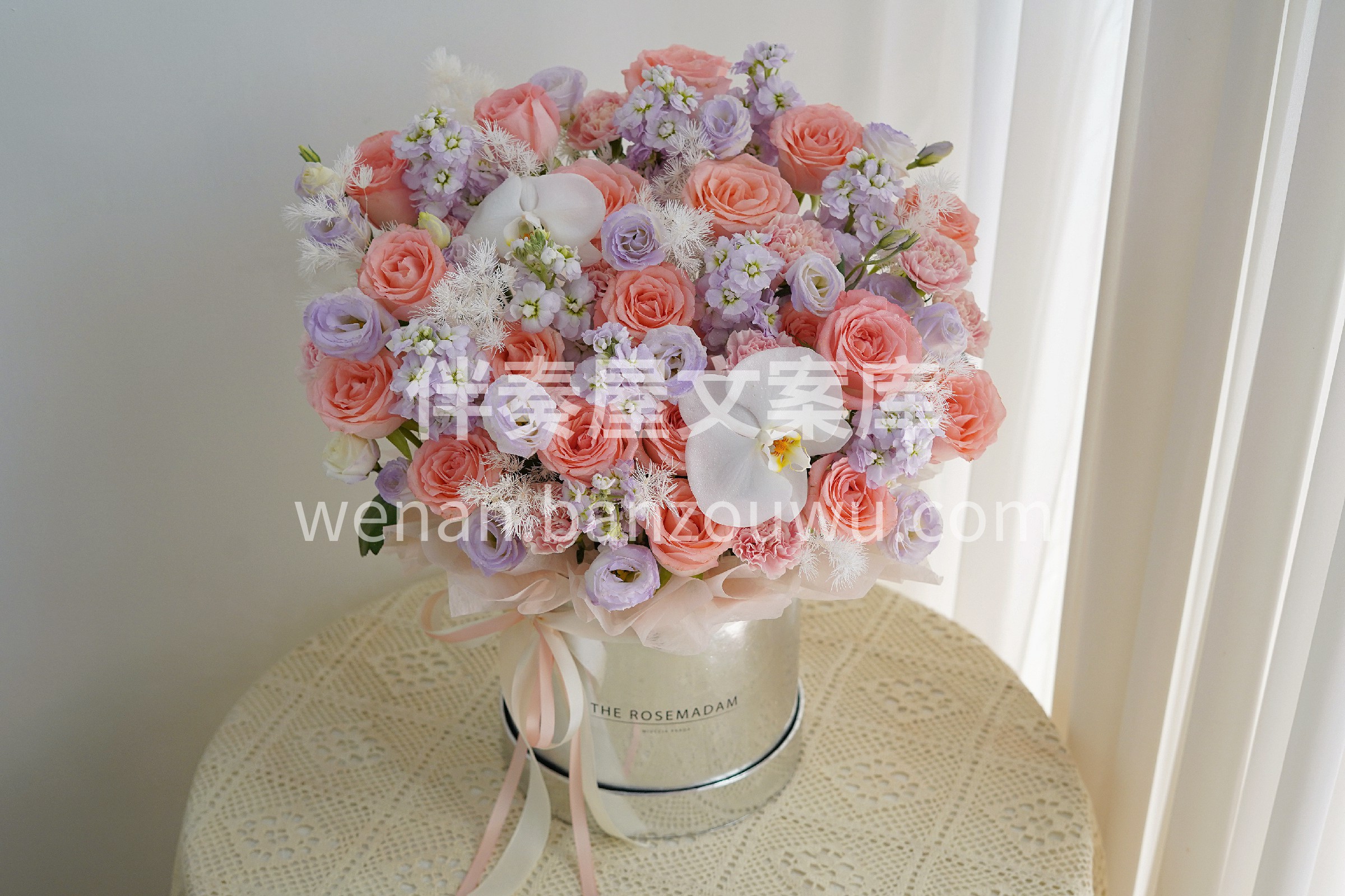 戴安娜抱抱桶🌸 手捧鲜花带着满满的爱意💐只为你而来 那些花瓣 配图1