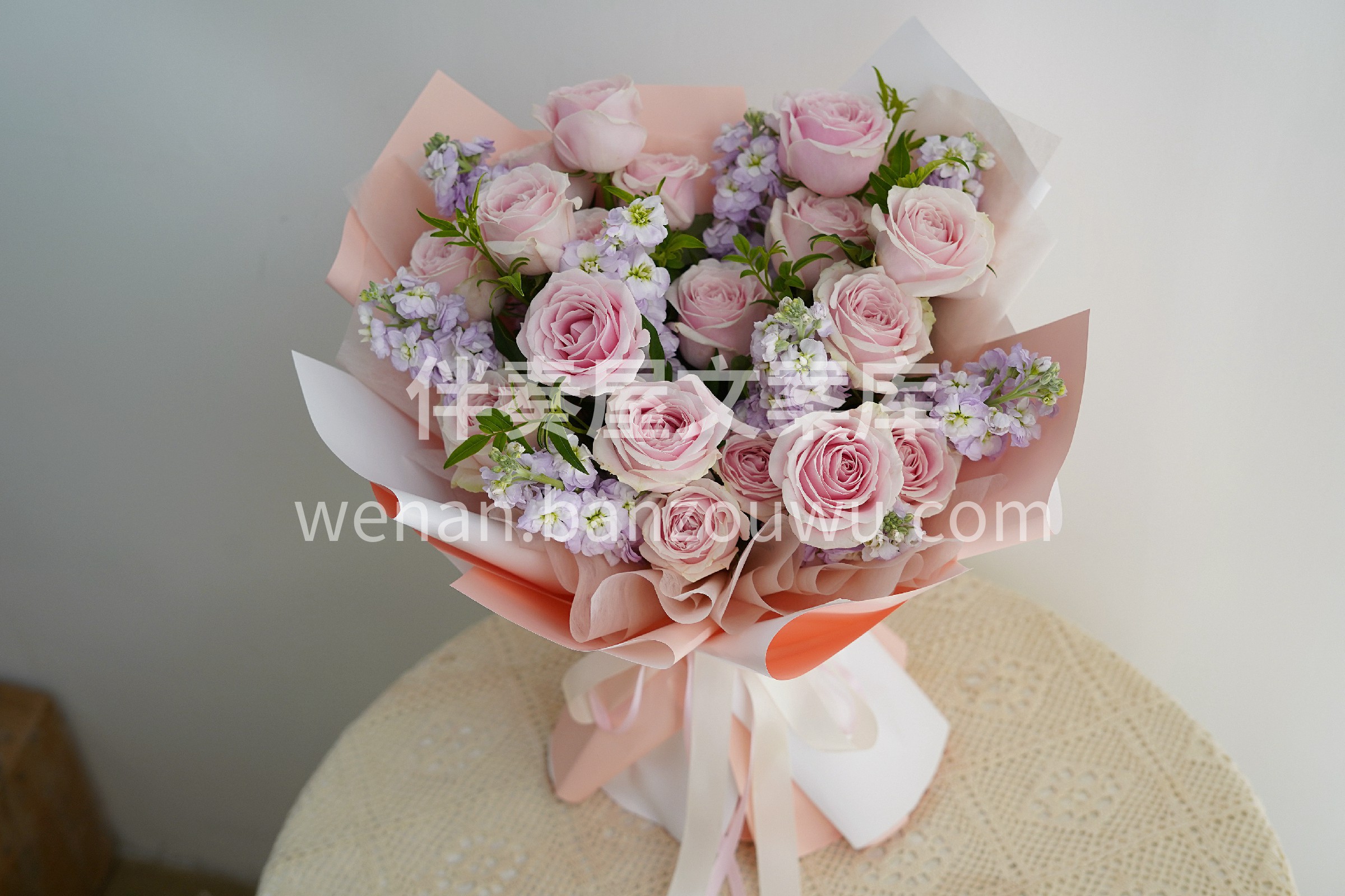 秋风来信🌸 捎个玫瑰💐小花束给ta 你是我黄昏时买到一束花的 配图1